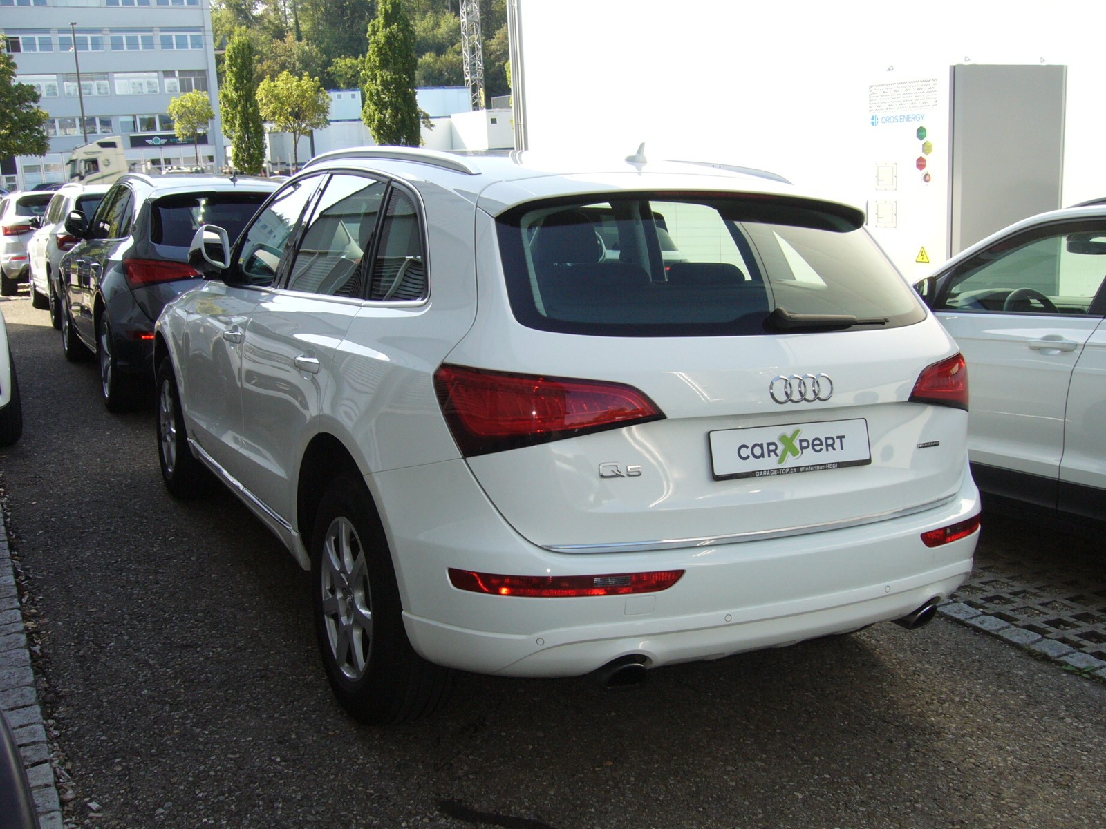 AUDI Q5 2.0 TFSI quattro tiptronic-showroom-element-2