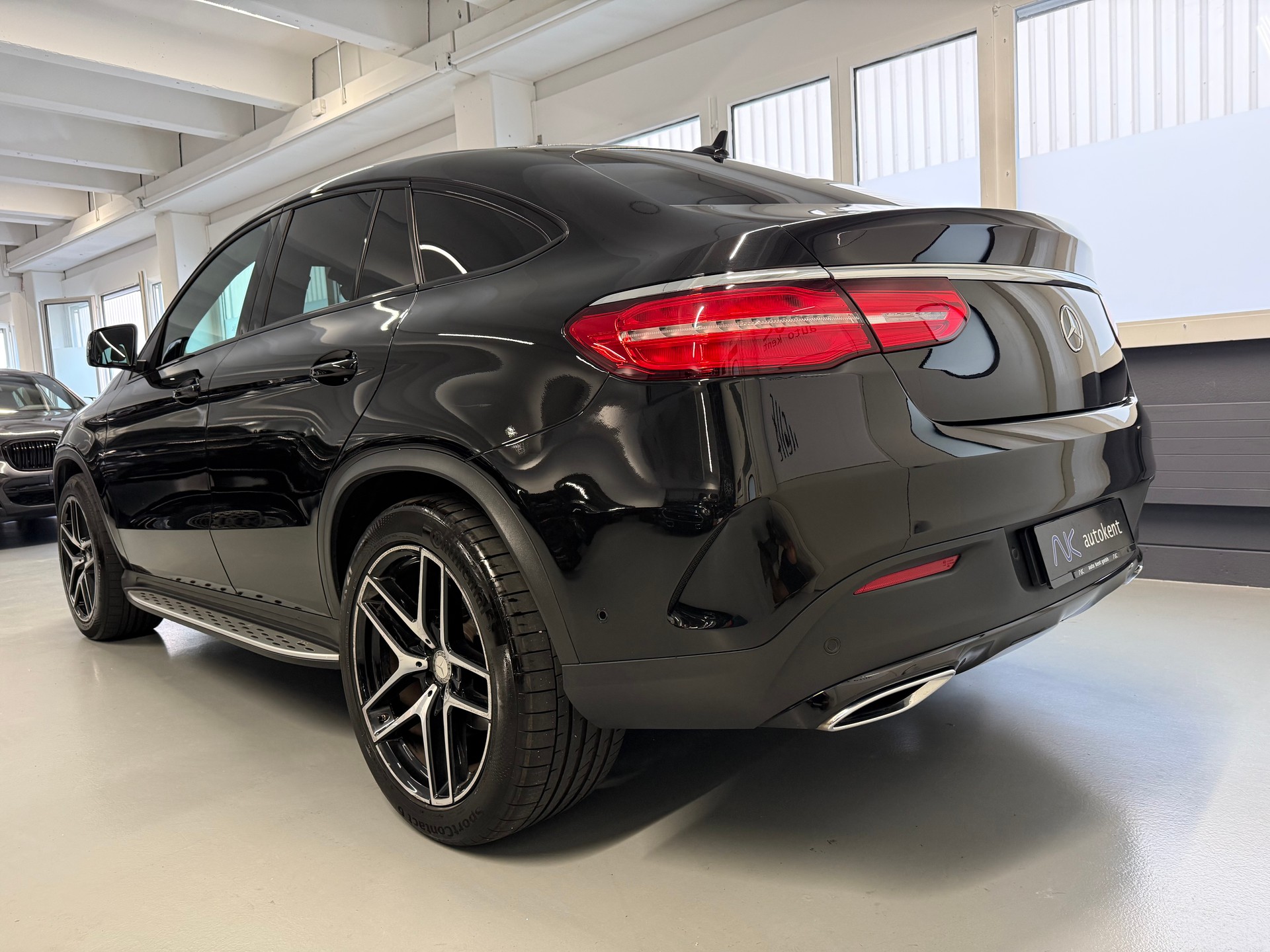 MERCEDES-BENZ GLE Coupé 350 d AMG Line 4Matic 9G-Tronic-showroom-element-3
