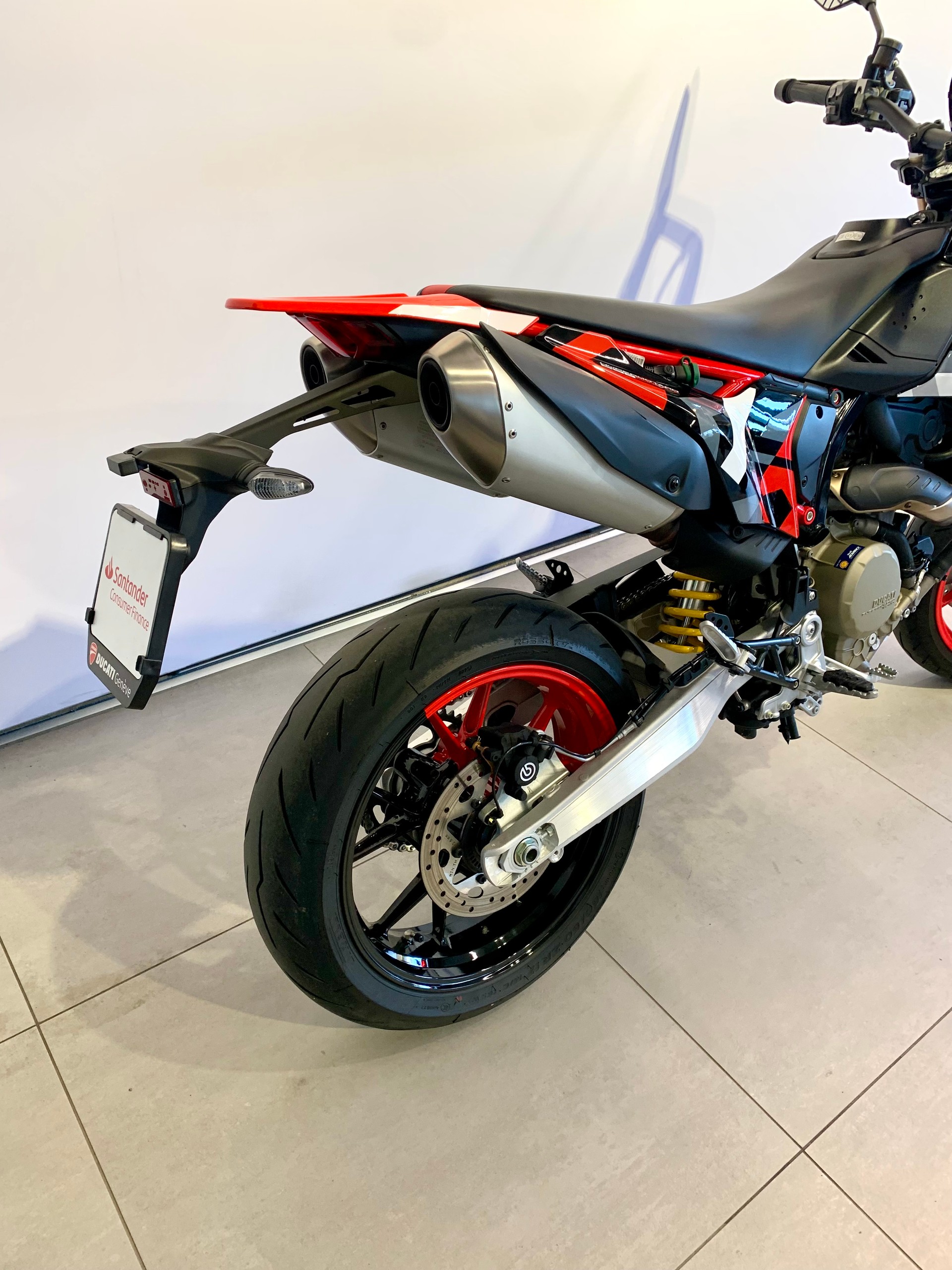 DUCATI Hypermotard 698 Mono RVE (35kW)-image-7