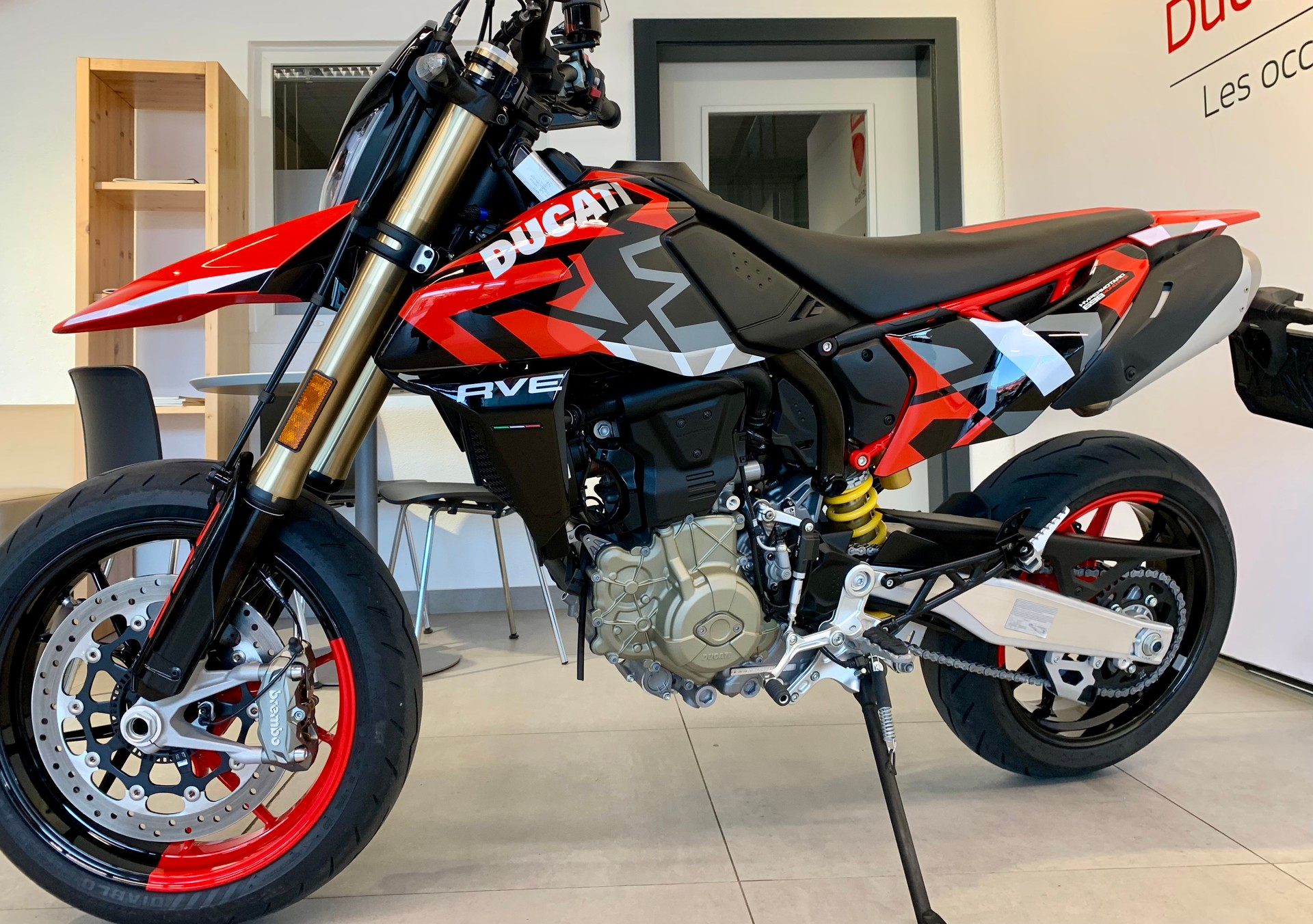 DUCATI Hypermotard 698 Mono RVE (35kW)-image-6