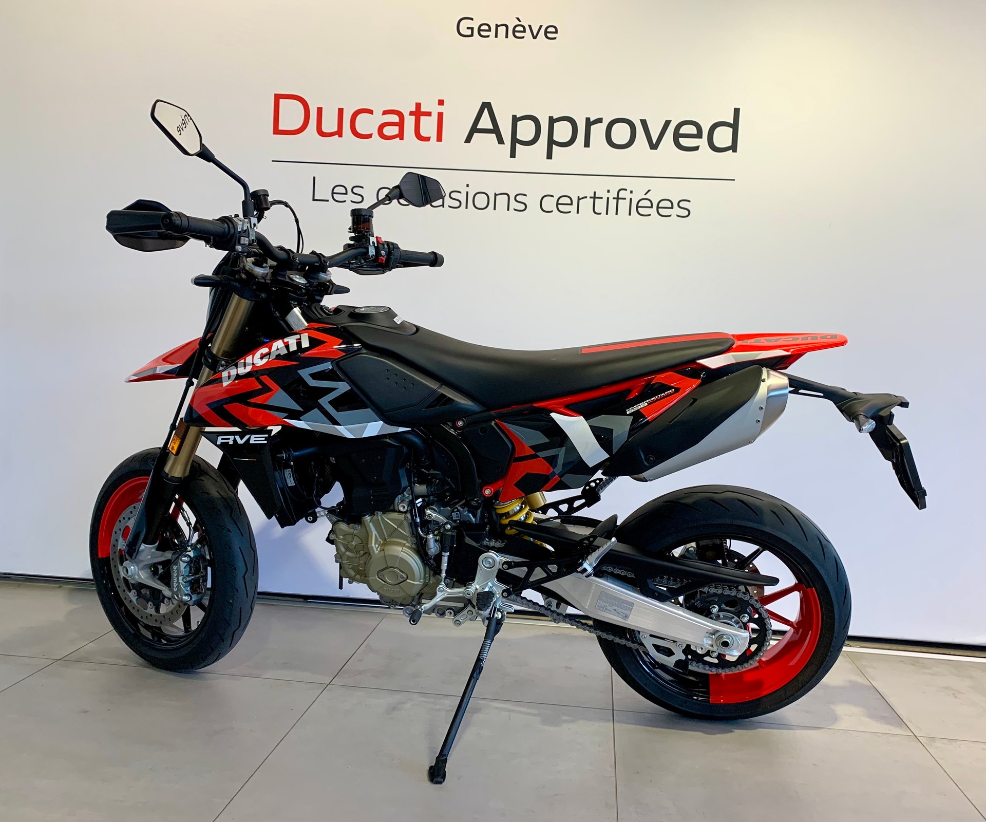 DUCATI Hypermotard 698 Mono RVE (35kW)-image-1