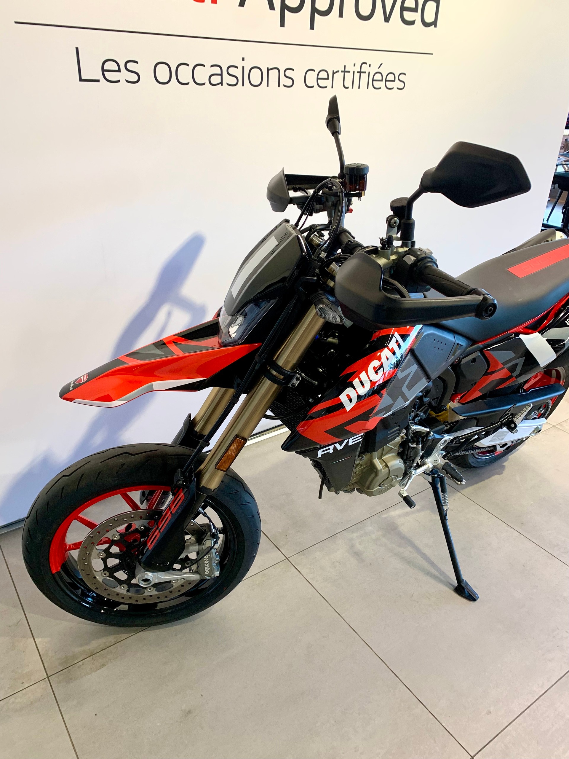 DUCATI Hypermotard 698 Mono RVE (35kW)-image-4