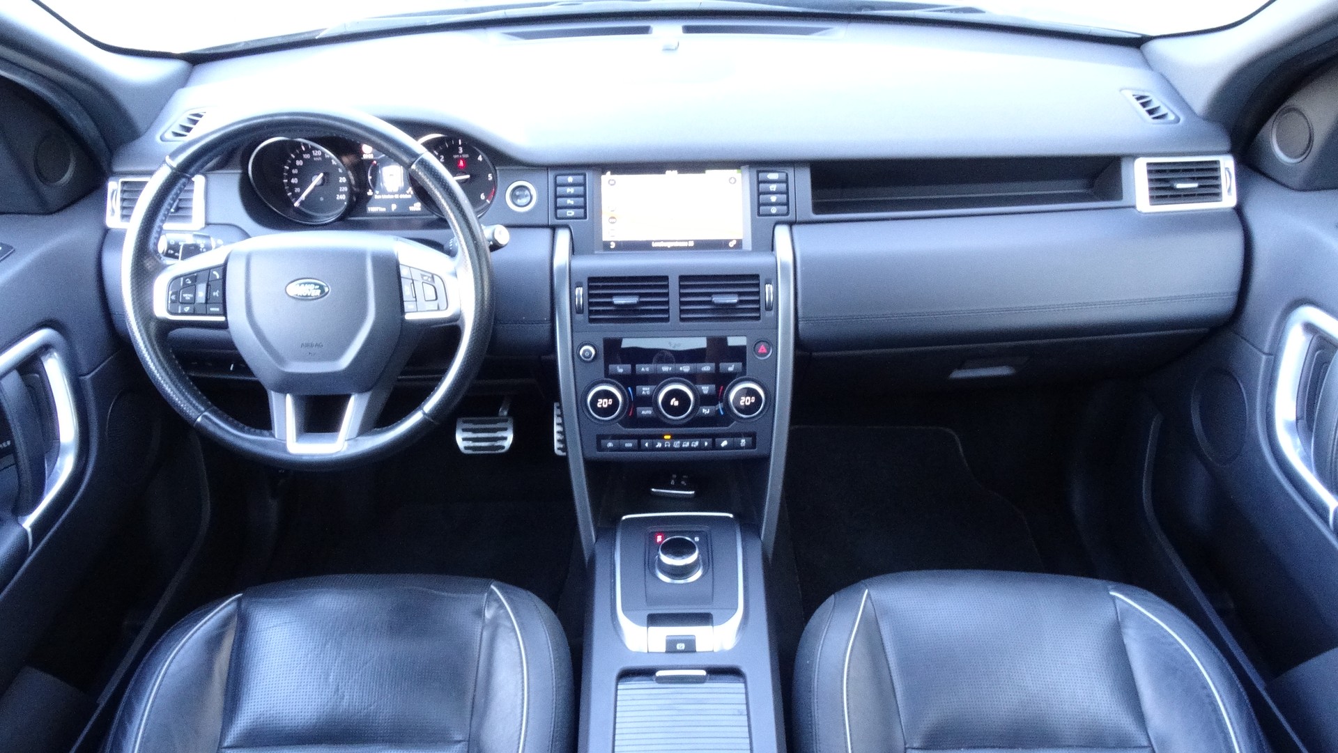 LAND ROVER Discovery Sport 2.0 TD4 HSE Luxury AT9-image-20