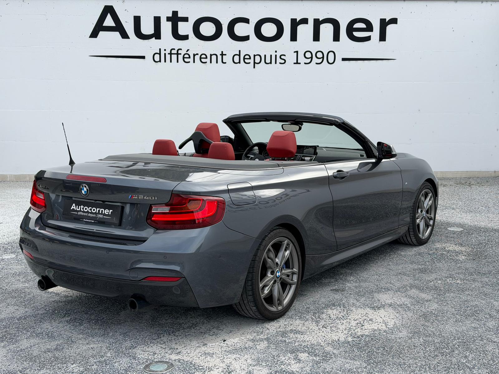 BMW M240i xDrive Steptronic-showroom-element-1