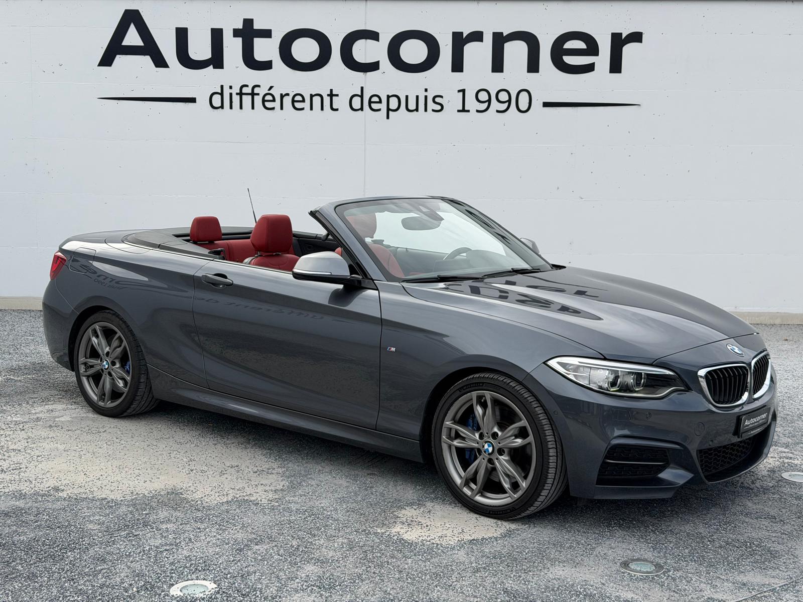 BMW M240i xDrive Steptronic-showroom-element-3