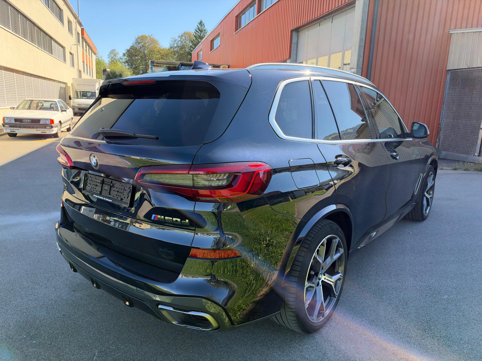 BMW X5 xDrive M50d Steptronic-showroom-element-3