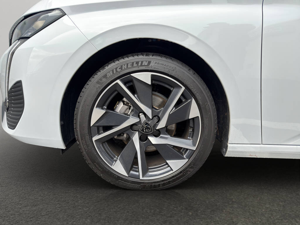 PEUGEOT 308 1.2 PureTech Allure-image-10