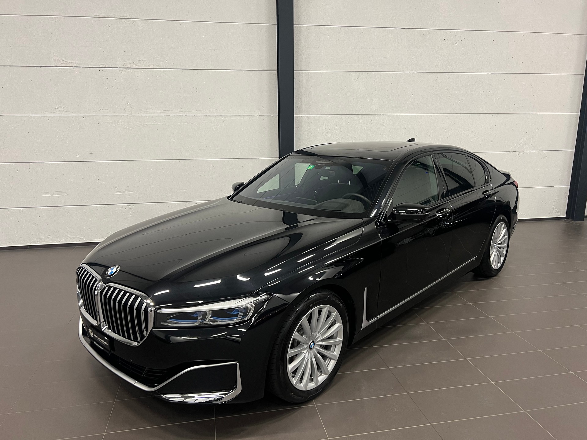 BMW 730d xDrive 48V Steptronic