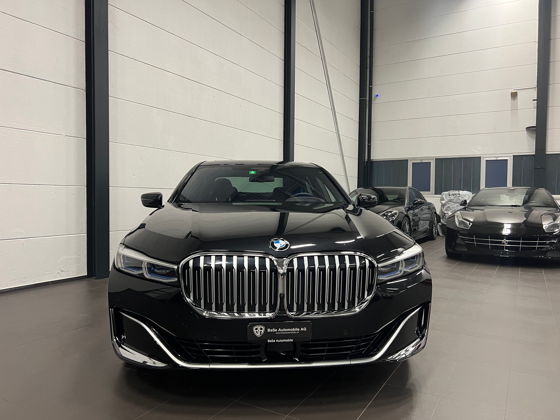 BMW 730d xDrive 48V Steptronic-image-6