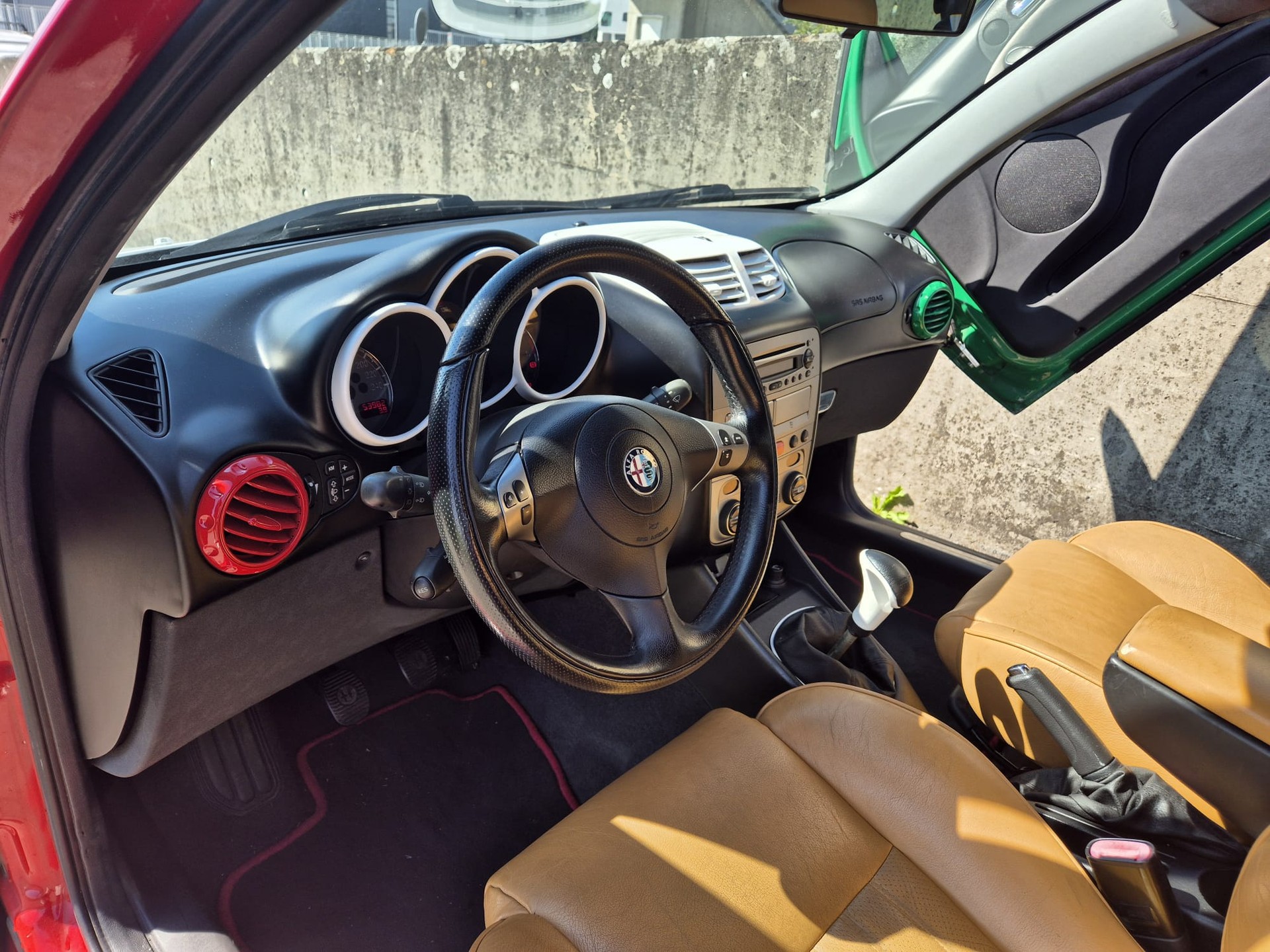 ALFA ROMEO 147 2.0 TS 16V Distinctive-image-12