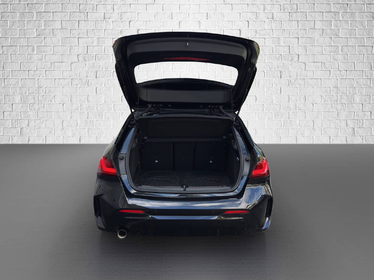 BMW 118i-image-6