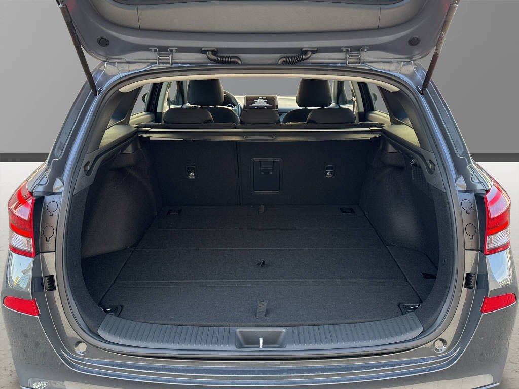 HYUNDAI i30 Wagon 1.5 T-GDi Amplia-showroom-element-3