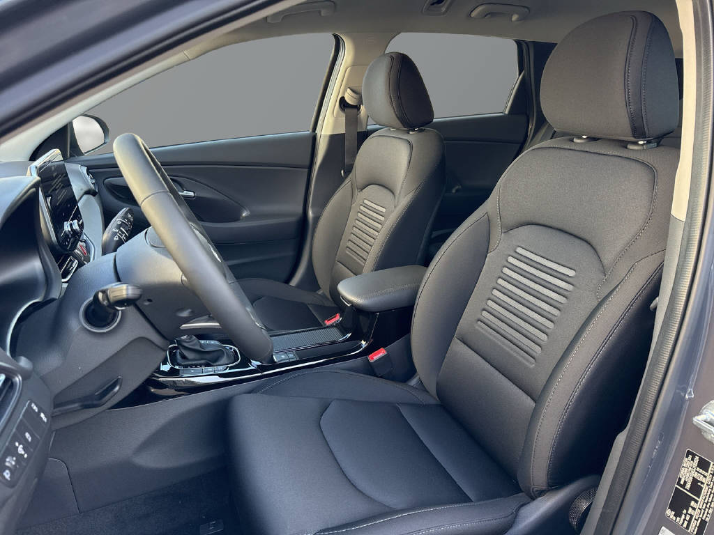 HYUNDAI i30 Wagon 1.5 T-GDi Amplia-image-10