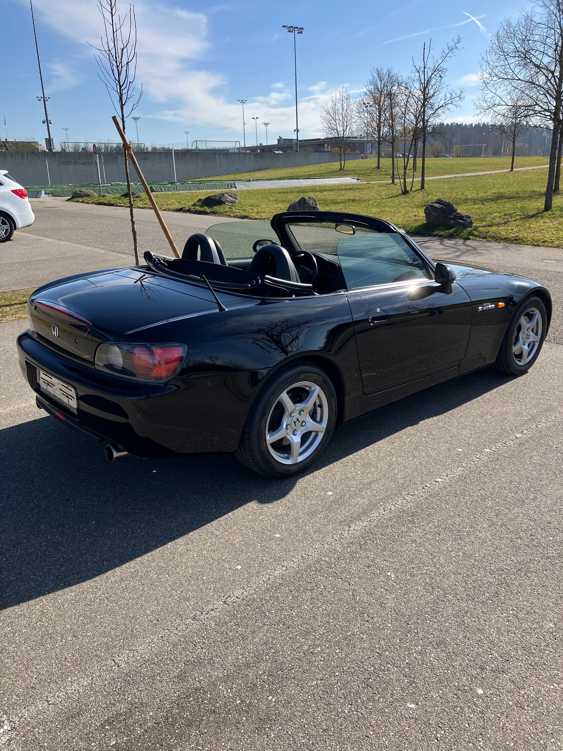 HONDA S2000-image-1