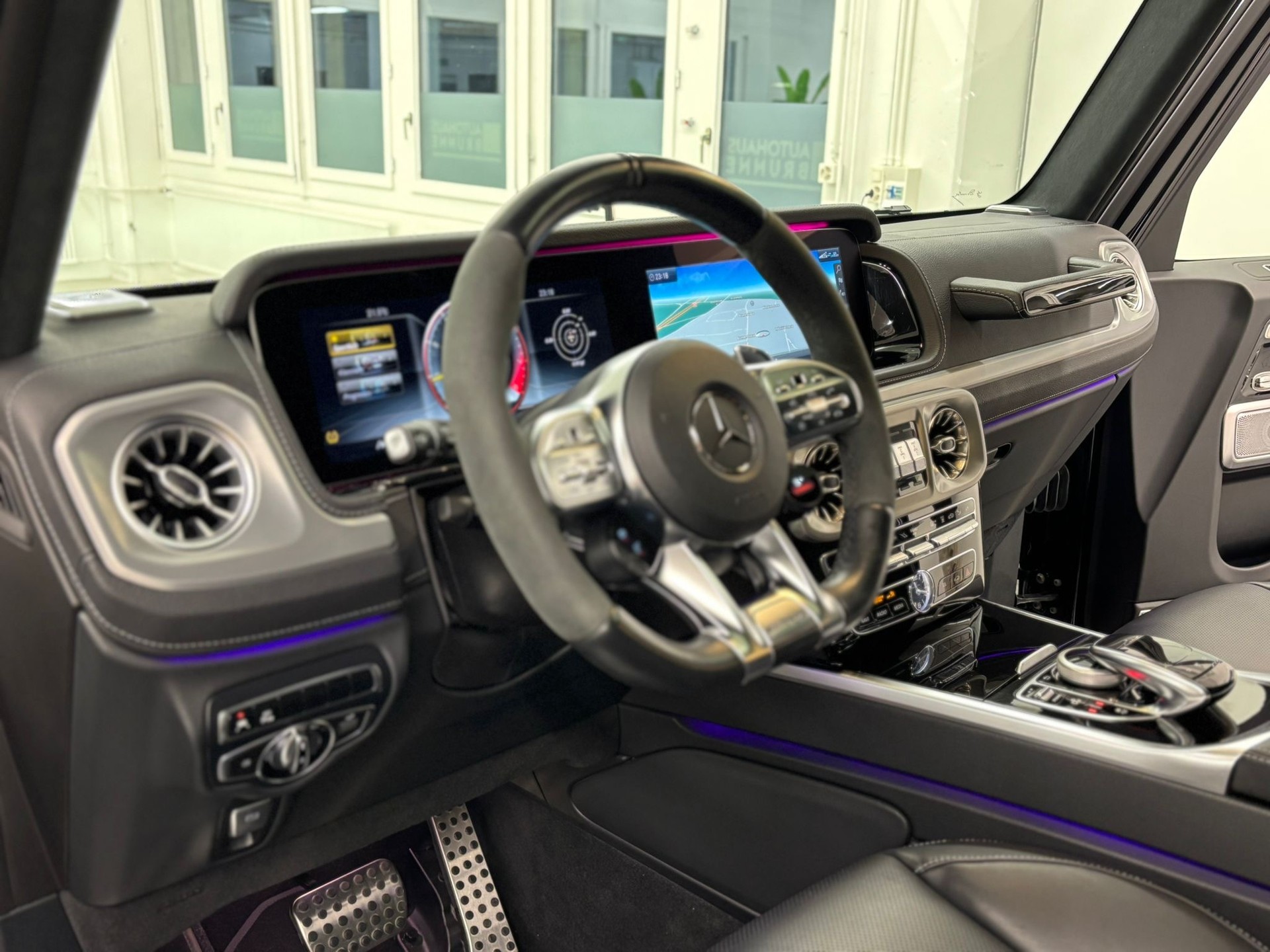 MERCEDES-BENZ G 63 AMG SATIN WHITE MATT-image-15