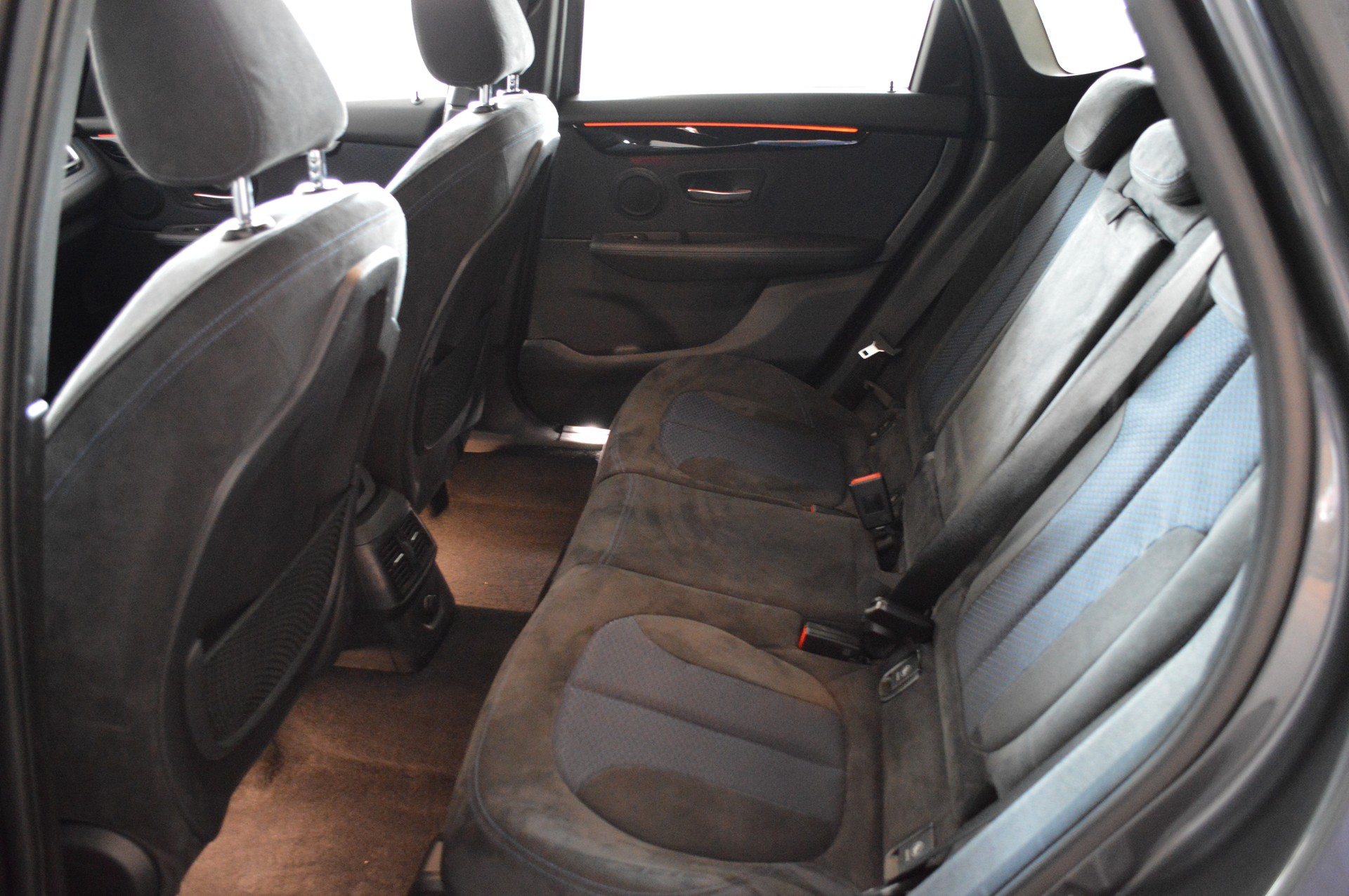 BMW 225i xDrive Active Tourer M Sport Steptronic-image-8
