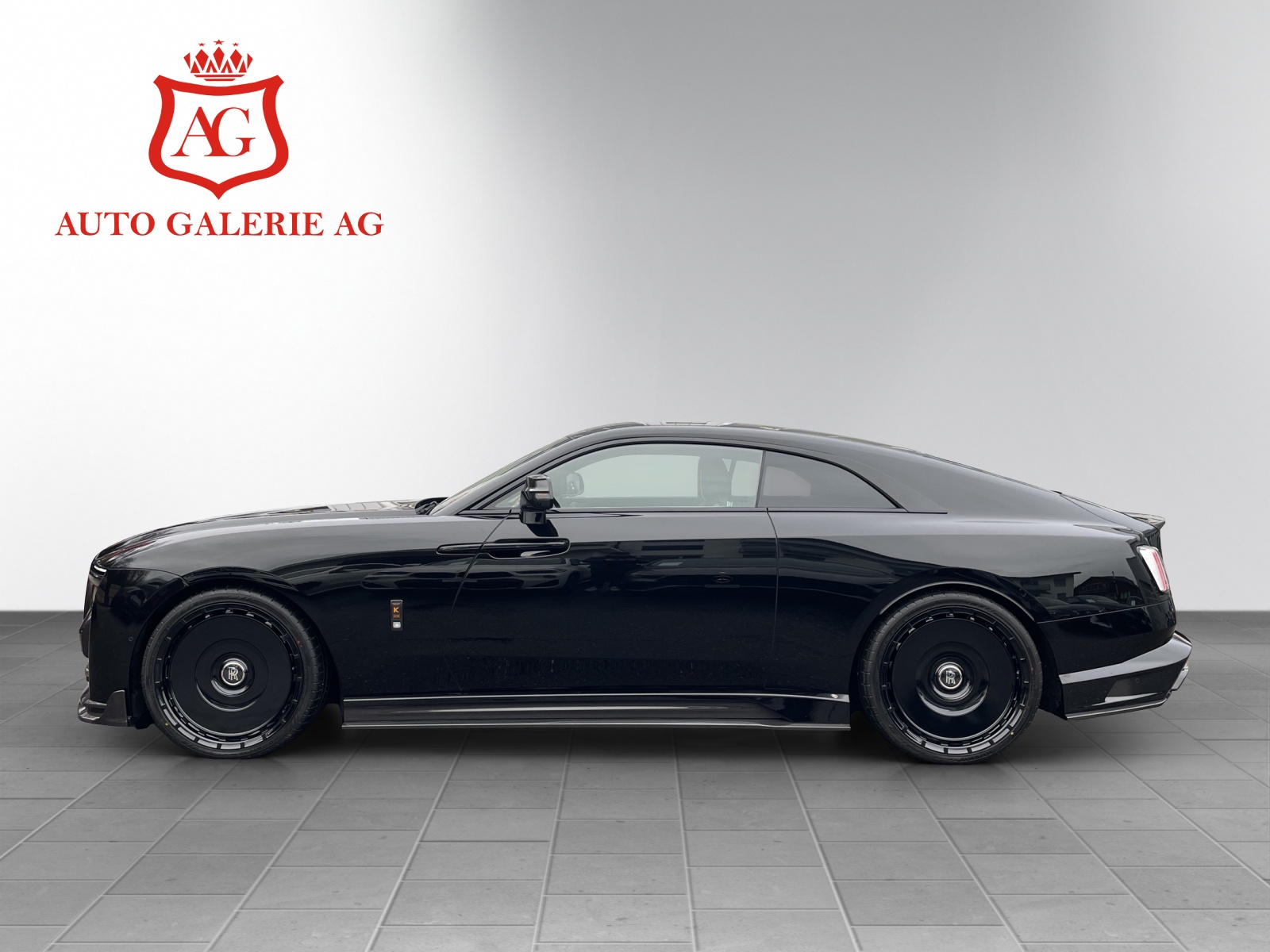 ROLLS-ROYCE * SPECTRE *** KEYVANY *** * 1 OF 20 * BLACK EDITION *-showroom-element-1