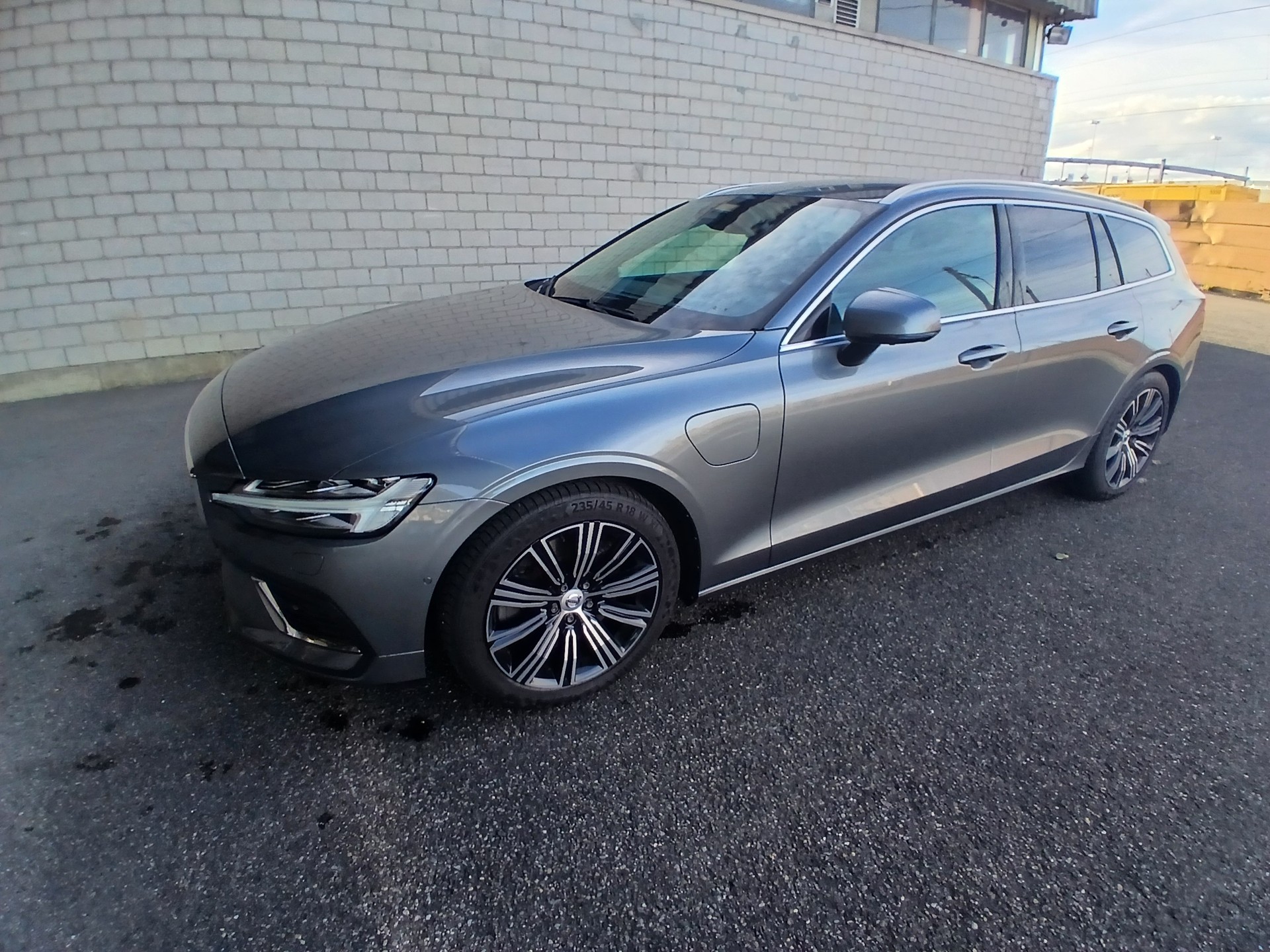 VOLVO V60 T6 eAWD Twin Engine Inscription Geartronic