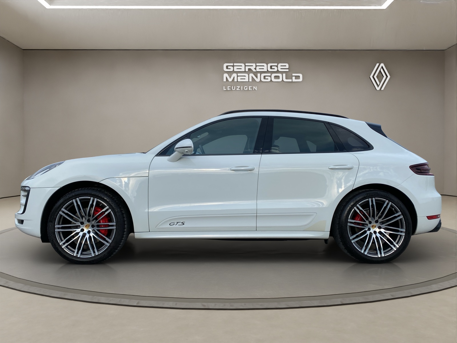 PORSCHE Macan GTS PDK-image-1