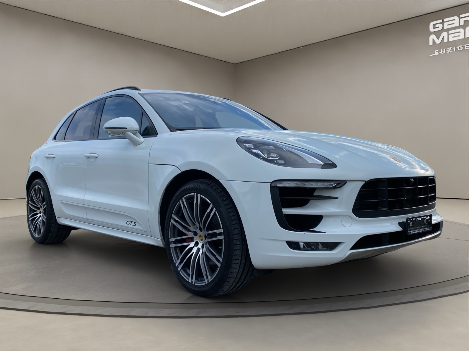 PORSCHE Macan GTS PDK-image-6