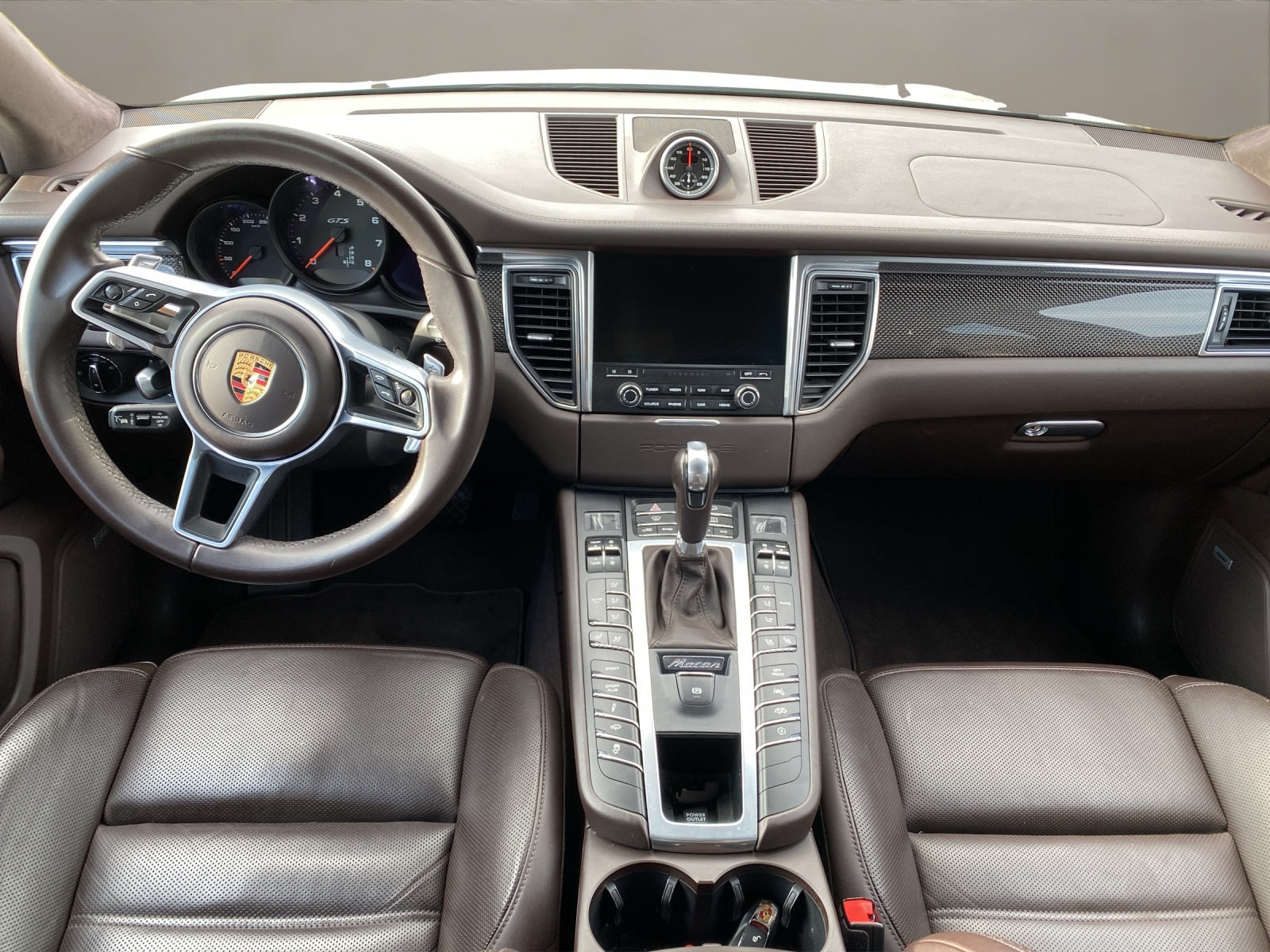 PORSCHE Macan GTS PDK-image-10
