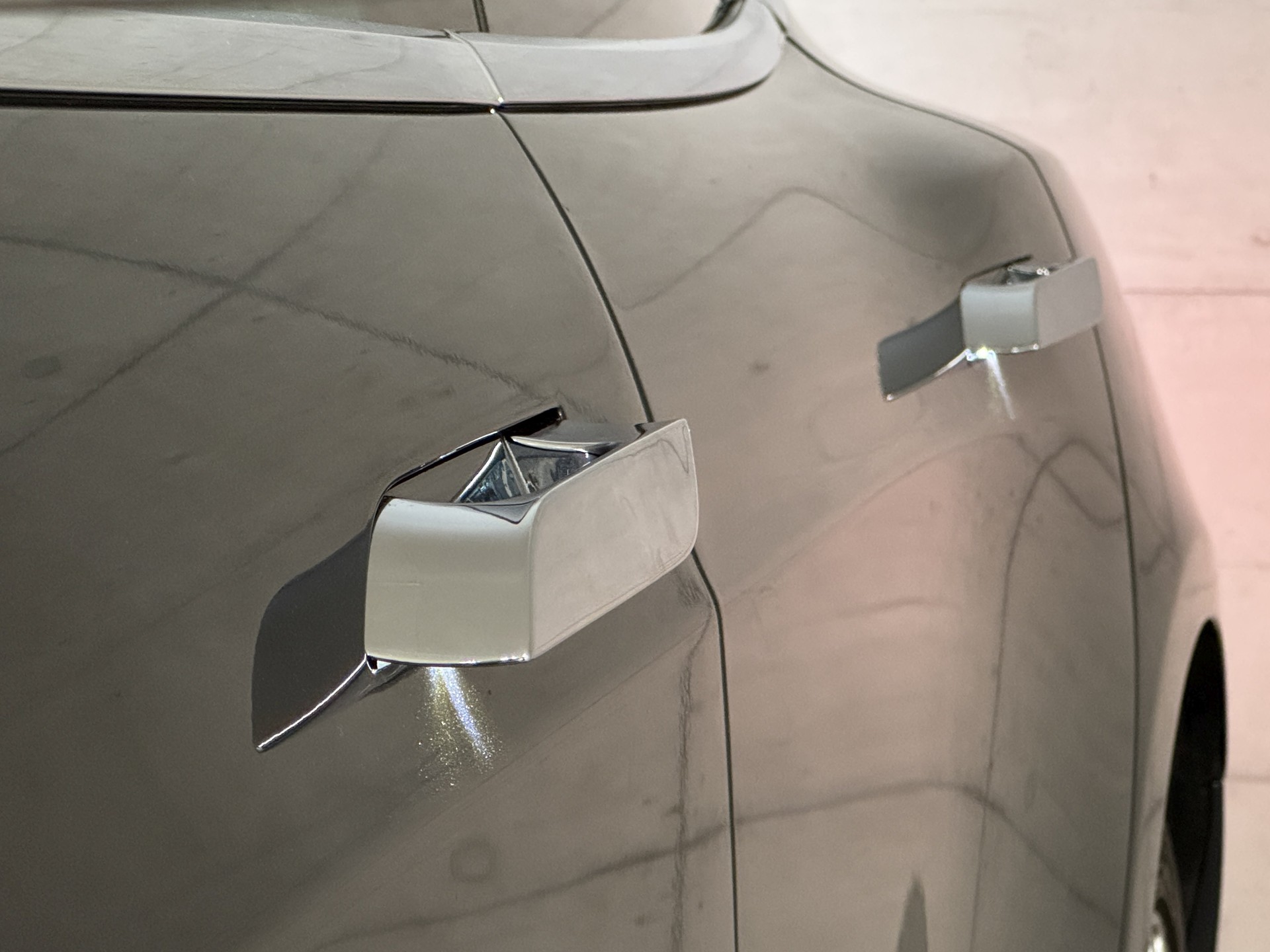 TESLA Model S 90 D-image-7