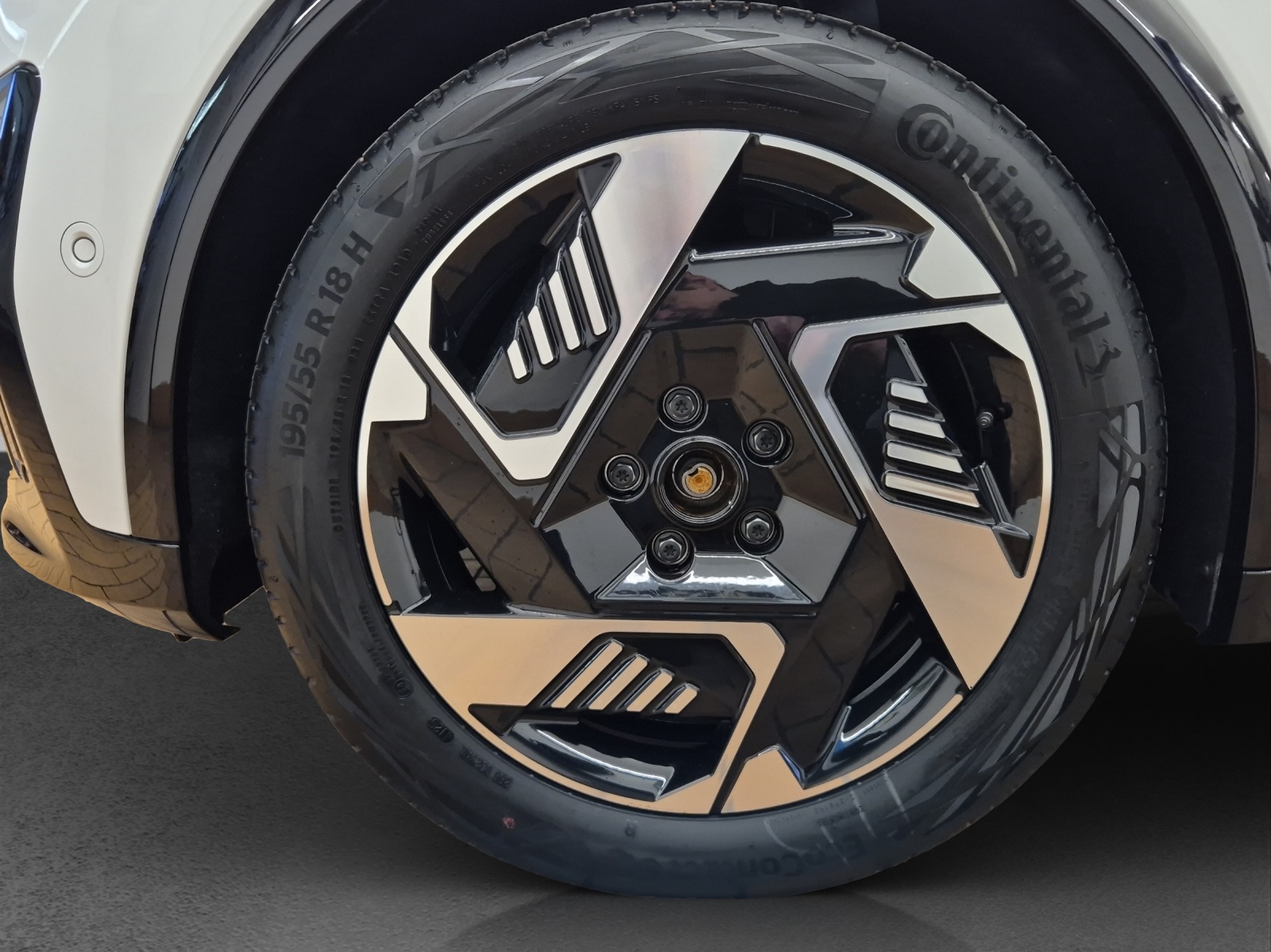 NISSAN Micra Evolve 52kWh-image-15