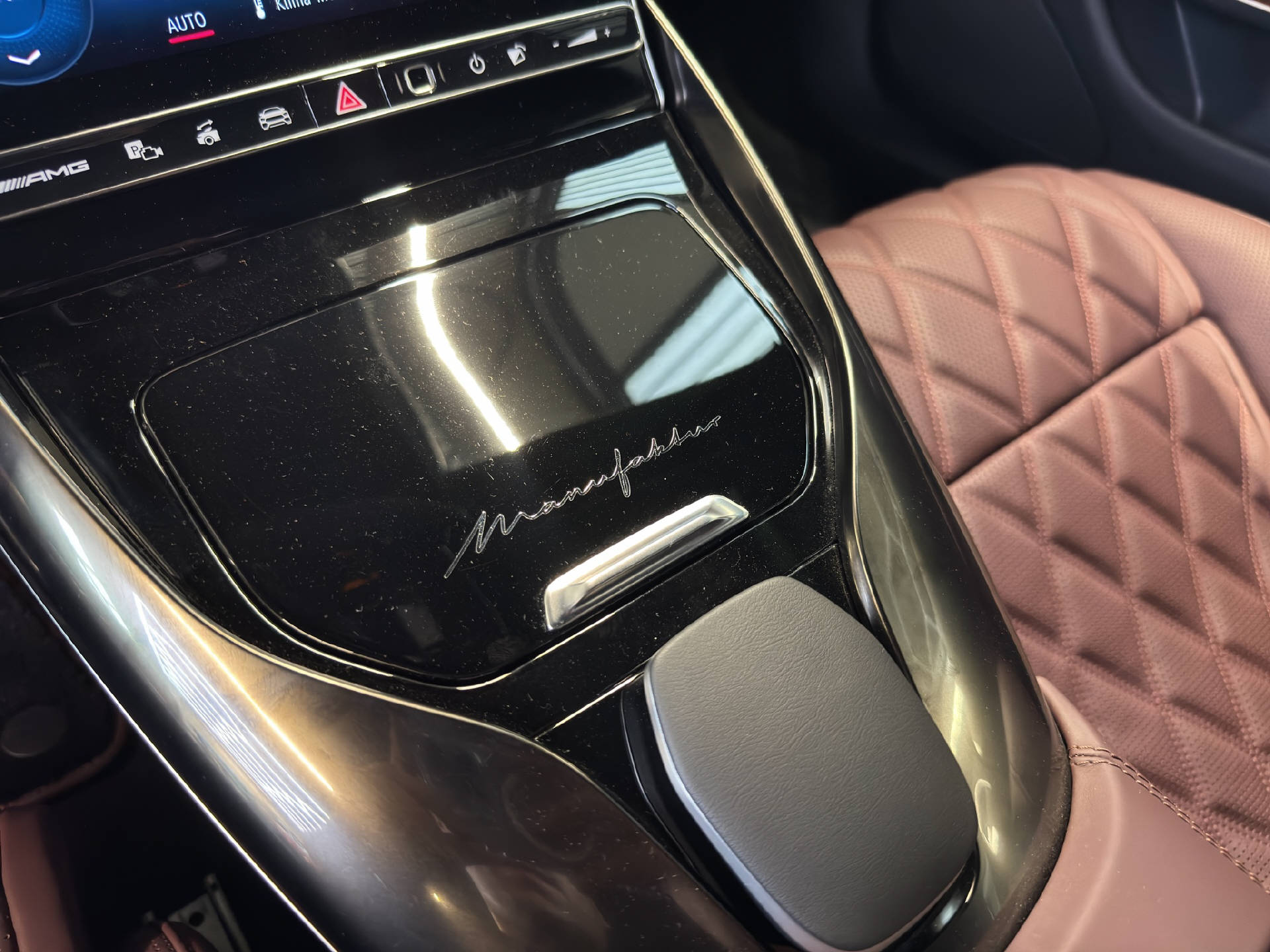 MERCEDES-BENZ AMG SL 43-image-12