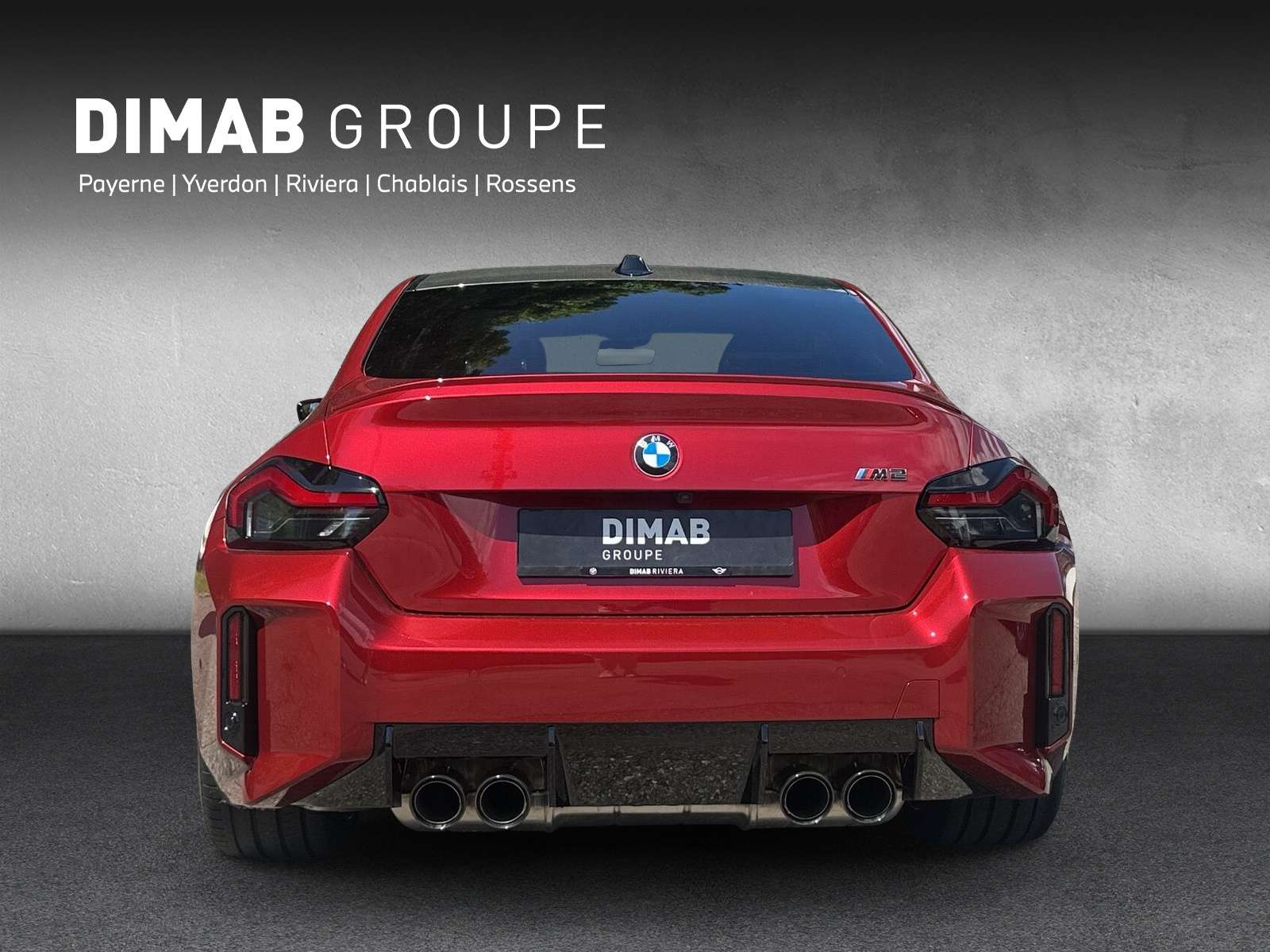 BMW M2 Steptronic-showroom-element-3