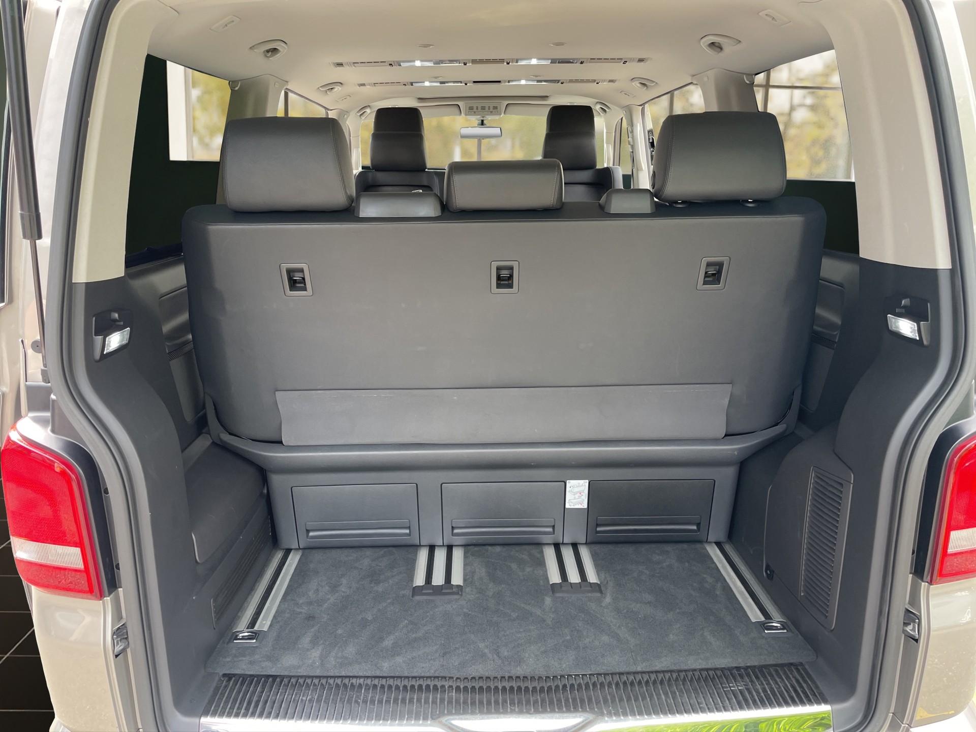 VW T5 Multivan 2.0 Bi-TDI CR HL Prem. 4Motion DSG-image-13