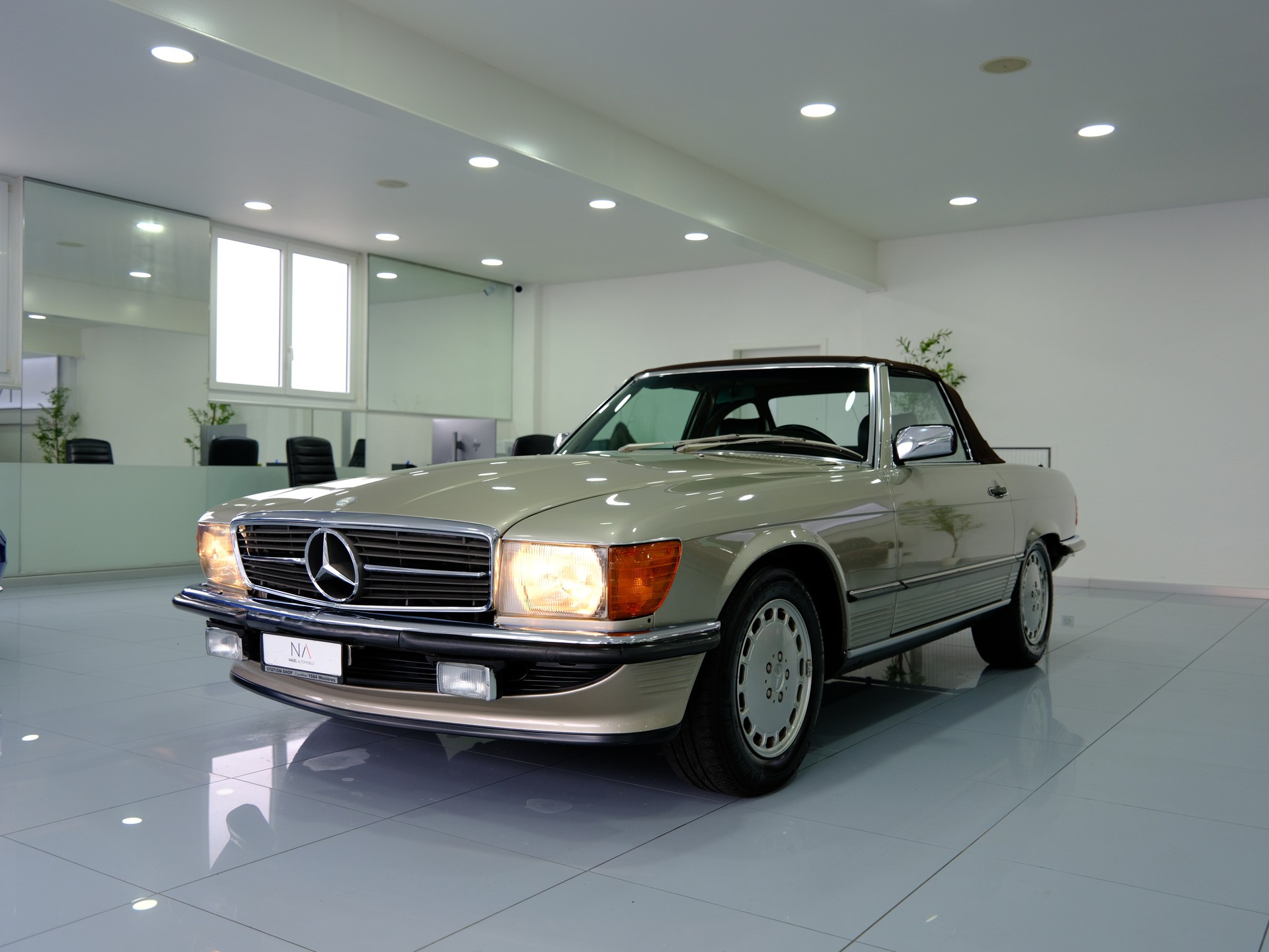 MERCEDES-BENZ 300 SL Automatic-image-3