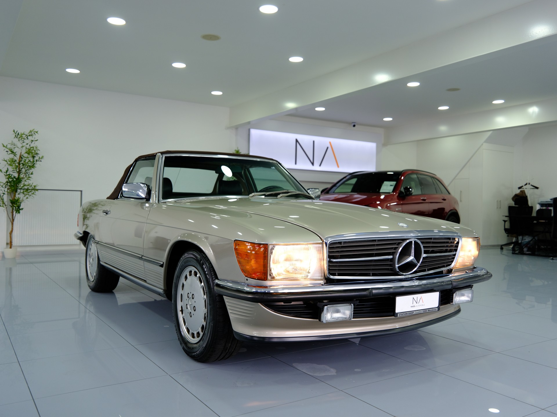 MERCEDES-BENZ 300 SL Automatic-image-1