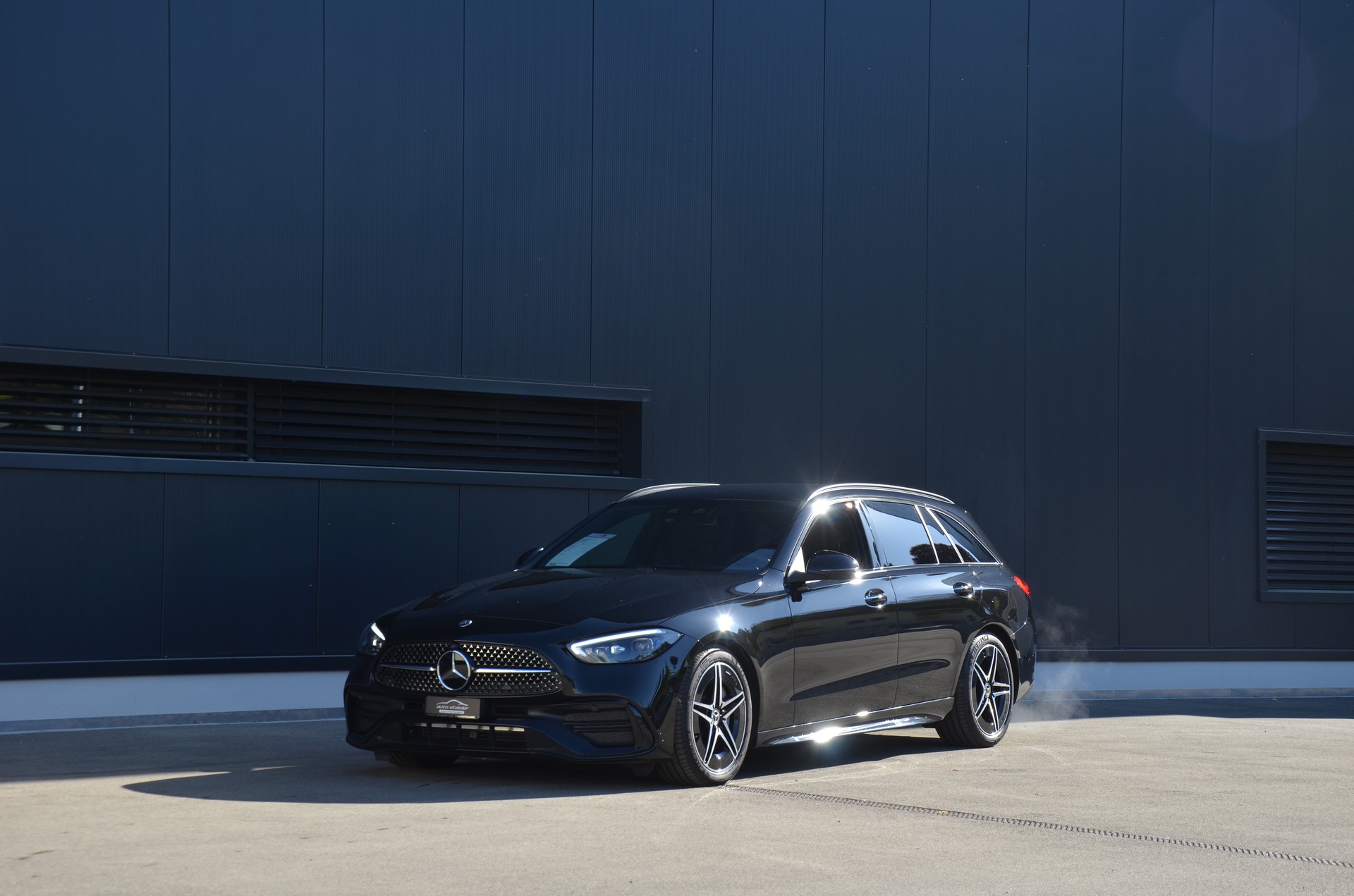 MERCEDES-BENZ C 220 d AMG Line 4Matic Swiss Star T