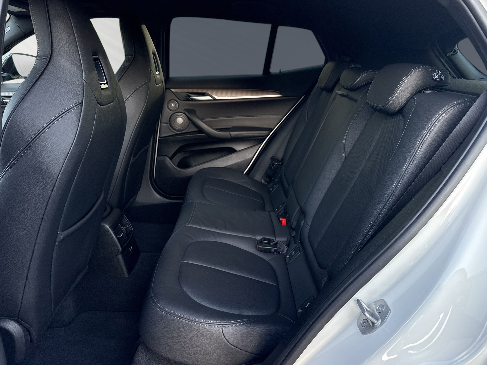 BMW X2 M35i Steptronic-image-6