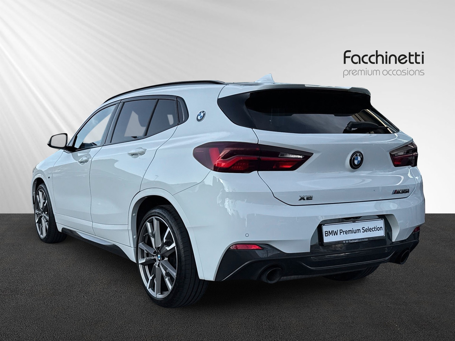 BMW X2 M35i Steptronic-showroom-element-2