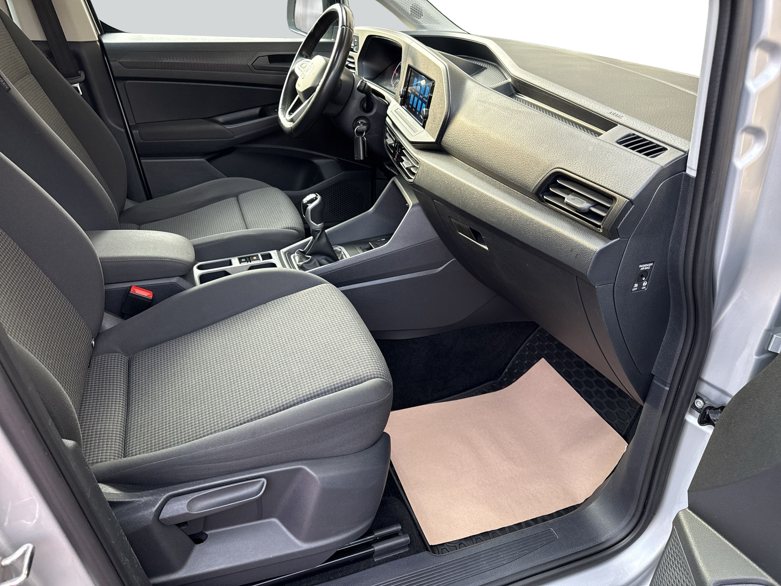 VW Caddy 2.0 TDI 4Motion-image-11