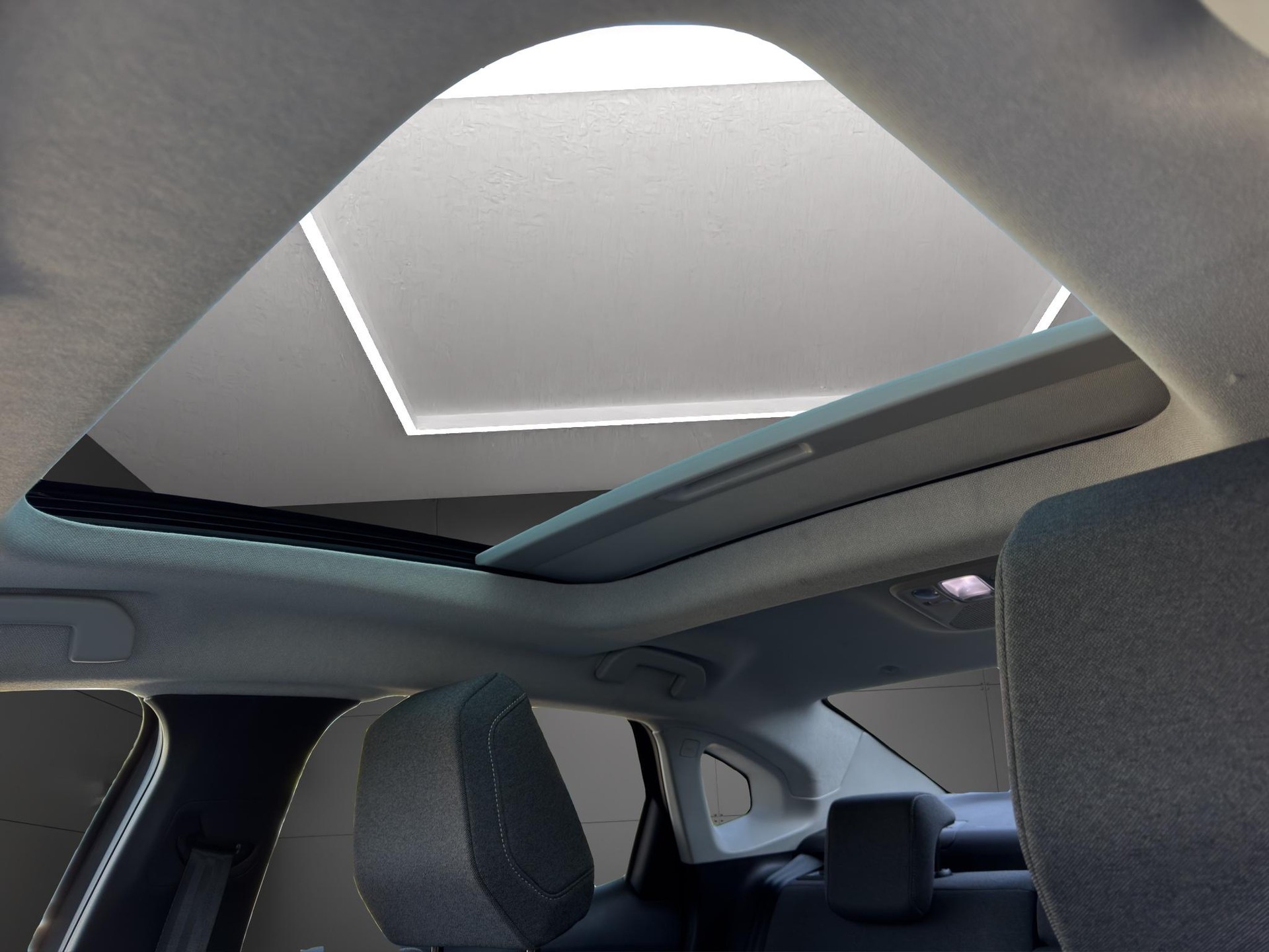 CITROEN e-C4 X Shine-image-14