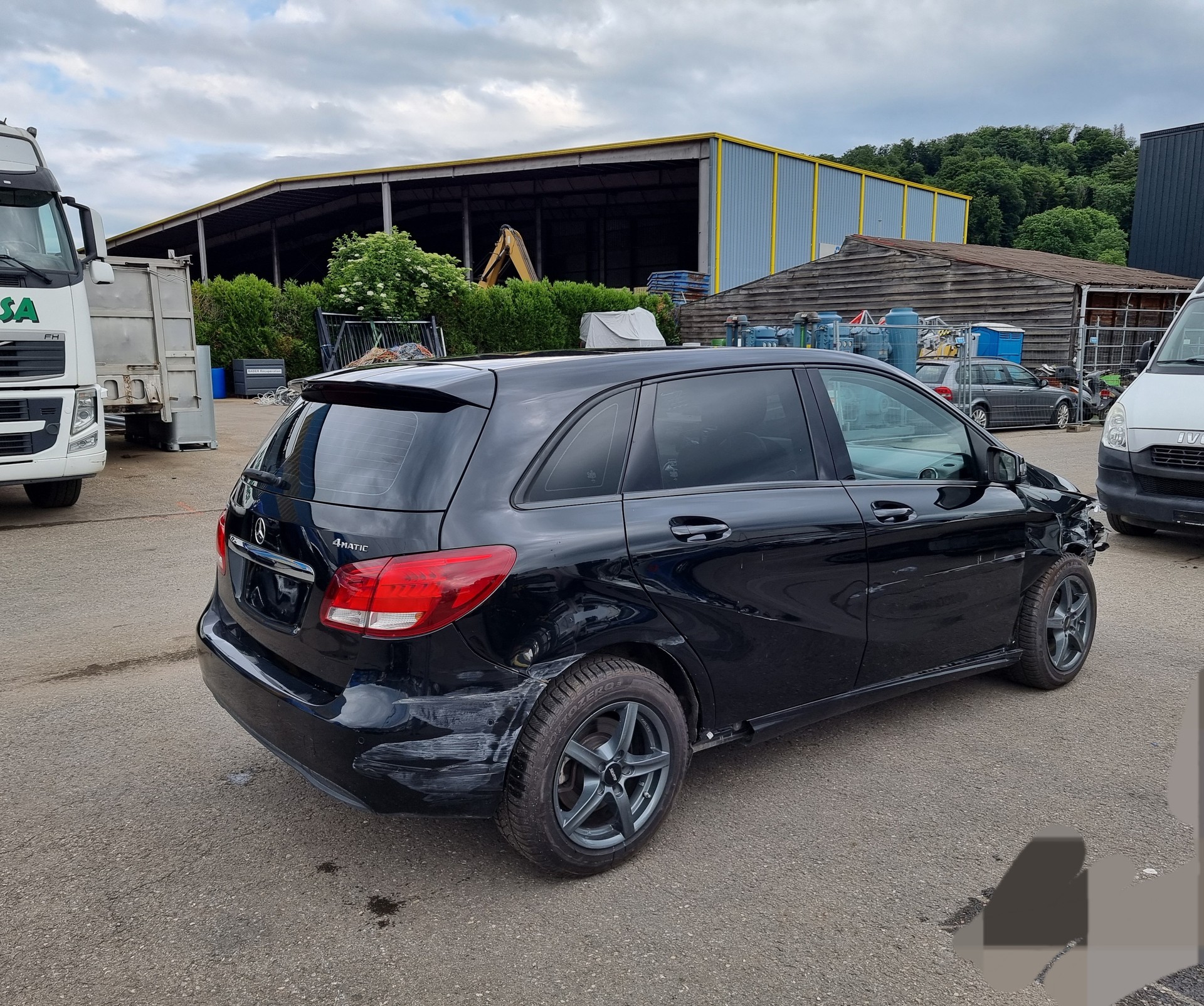 MERCEDES-BENZ B 220 Style 4Matic 7G-DCT-image-4