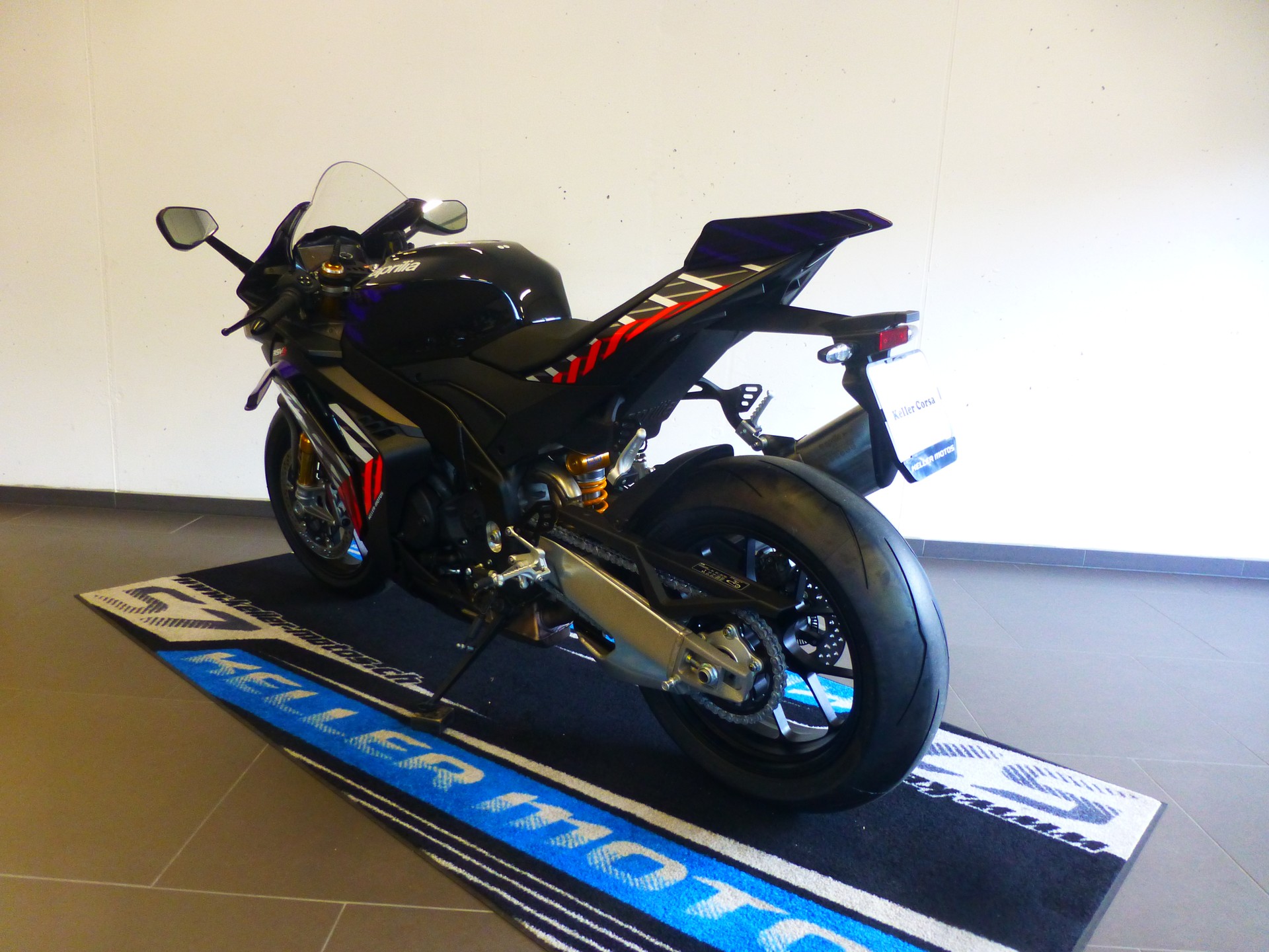 APRILIA RSV4 1100 E5+ Factory-image-11