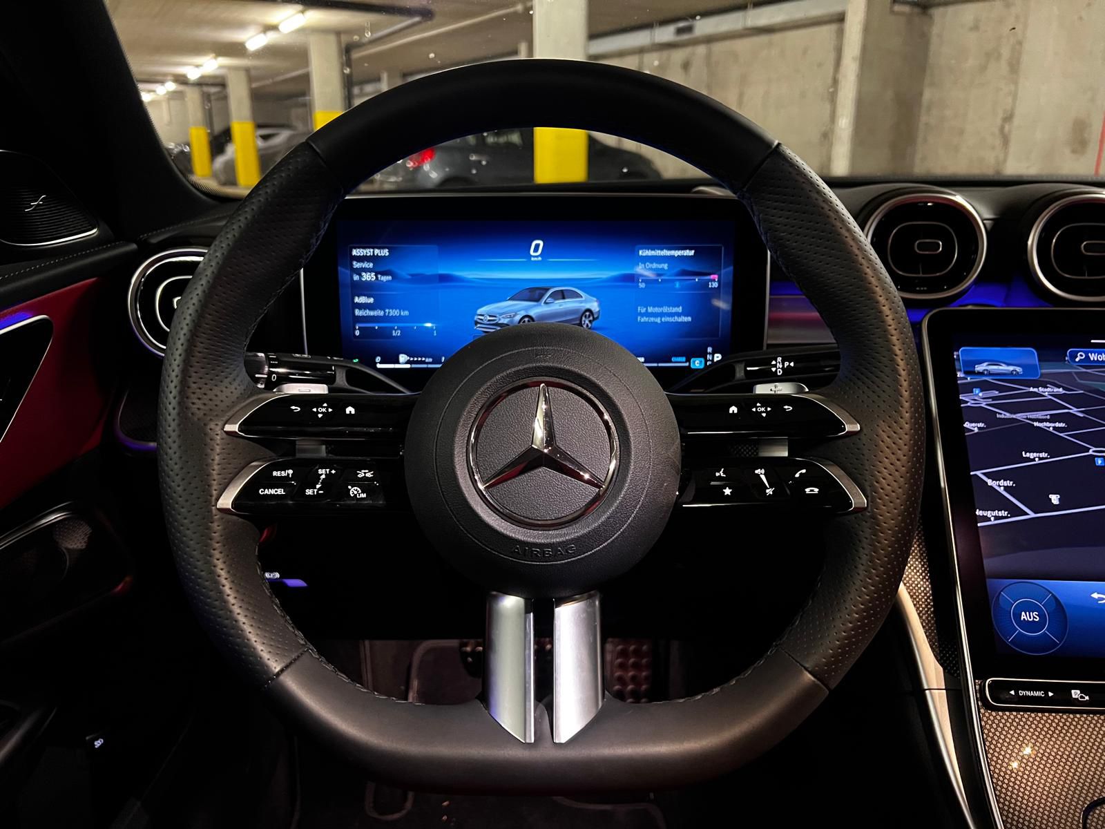 MERCEDES-BENZ C 300 d 4Matic AMG Line-image-5