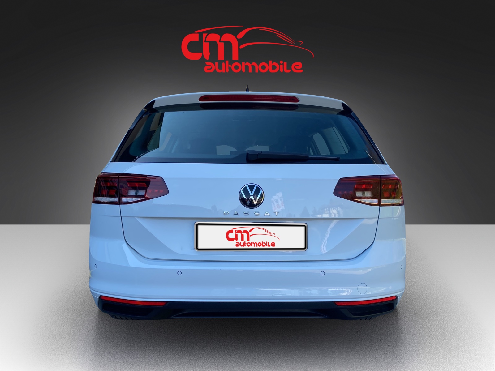 VW Passat Variant 2.0 TDI Business DSG-image-5