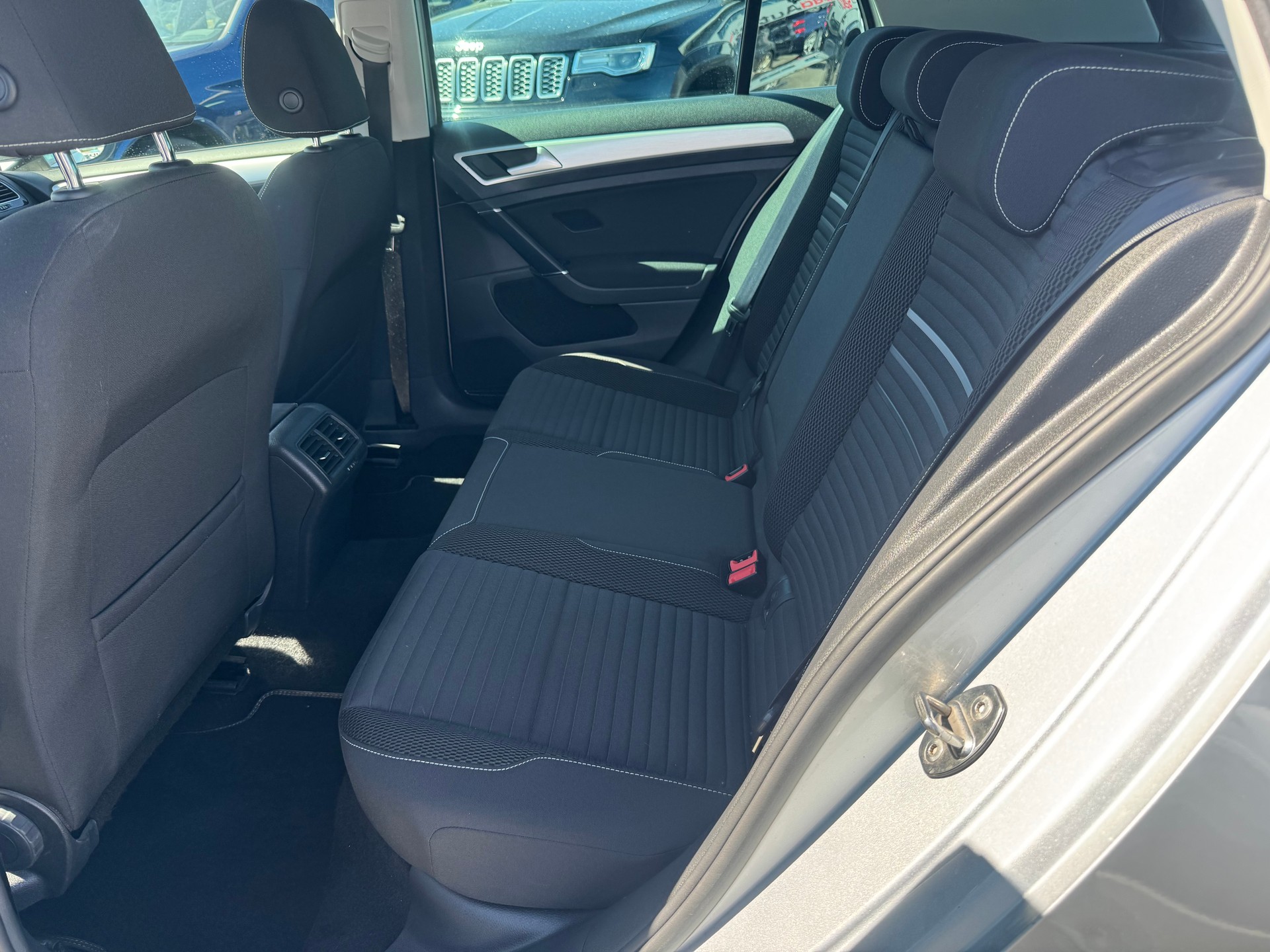 VW Golf 1.4 TSI Cup DSG-image-11