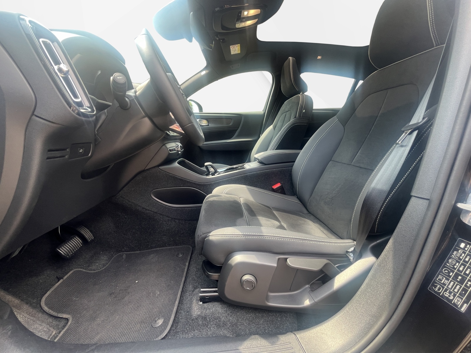 VOLVO C40 E80 Plus AWD-image-9