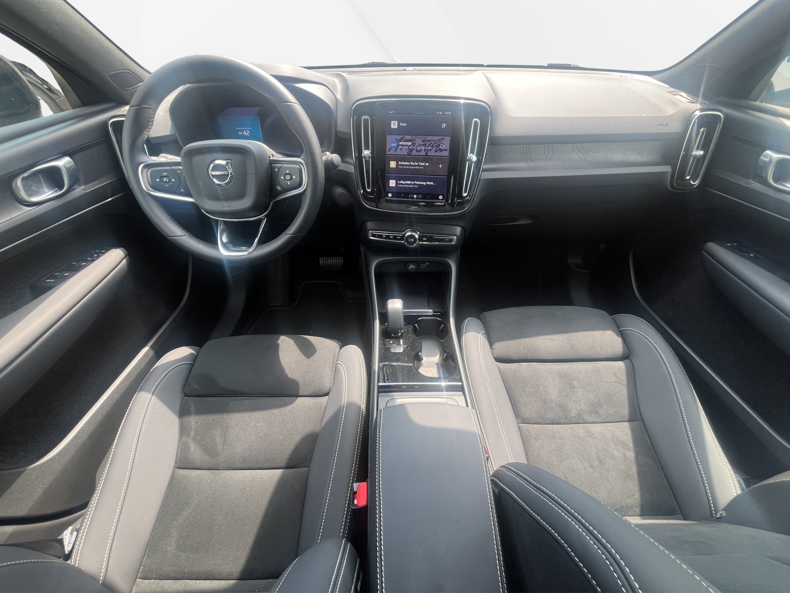 VOLVO C40 E80 Plus AWD-image-10