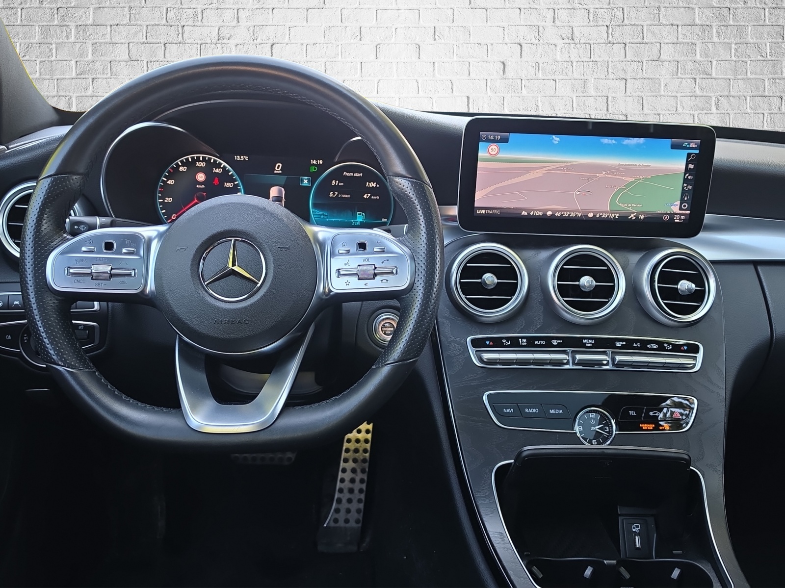 MERCEDES-BENZ C 220 d AMG Line 4Matic 9G-Tronic-image-10