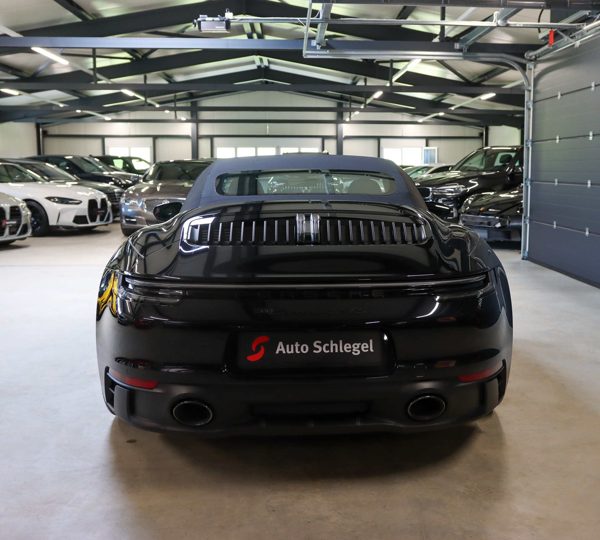 PORSCHE 911 Carrera 4 GTS Cabriolet PDK-image-3