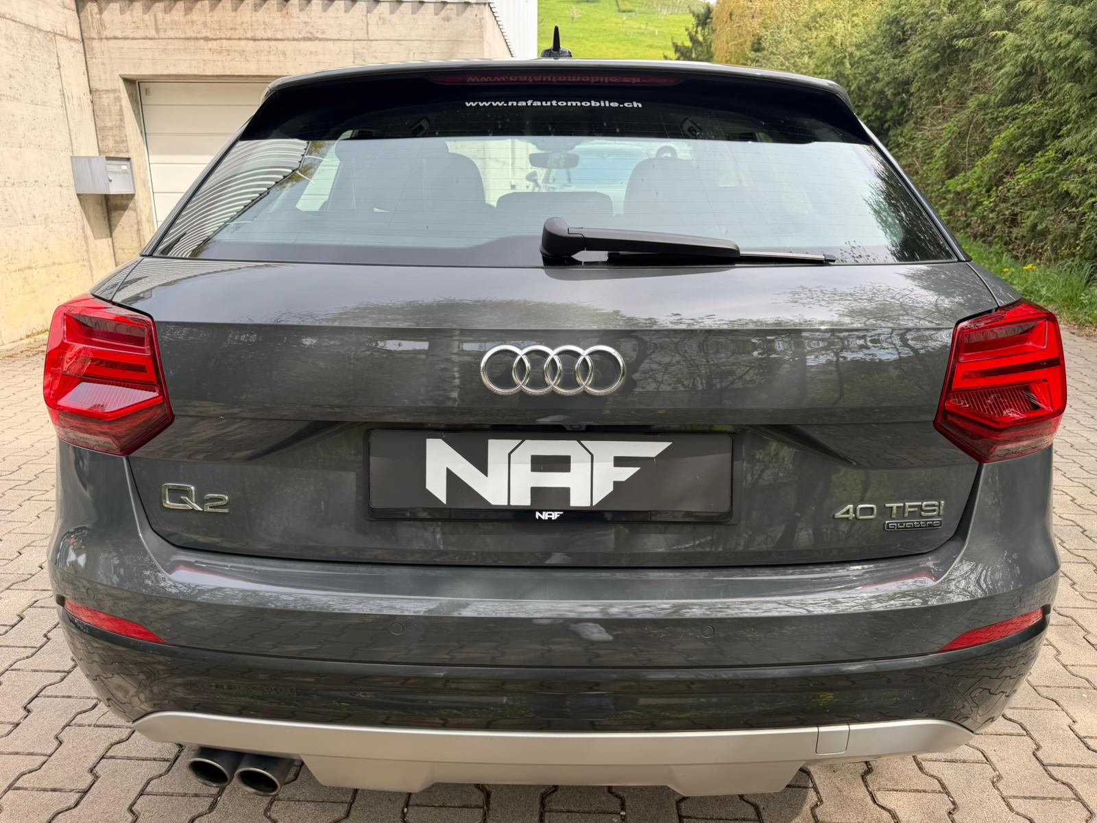 AUDI Q2 2.0 TFSI design quattro S-tronic-showroom-element-3