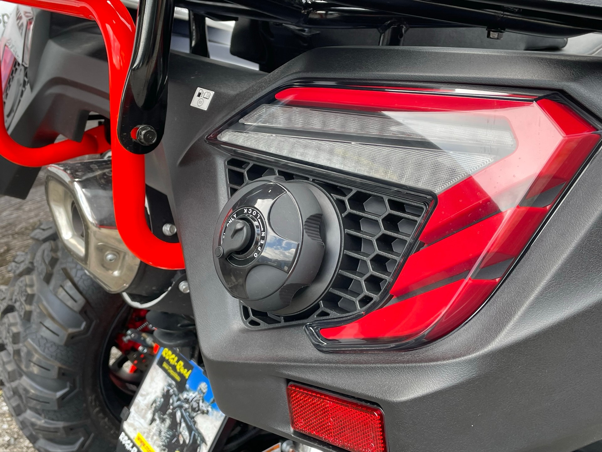 TGB Blade 1000 EFI LT Touring 4x4-image-4