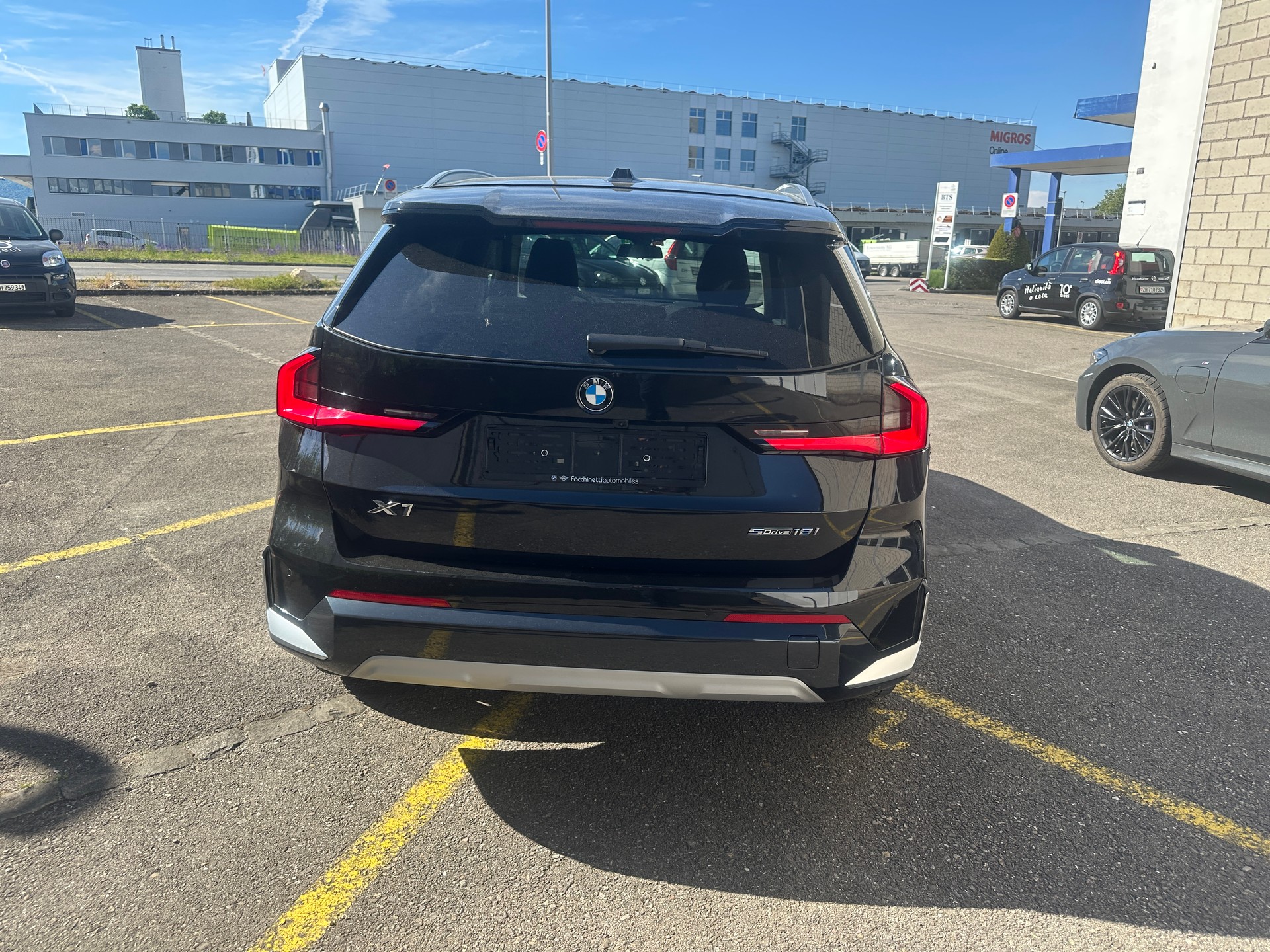 BMW X1 sDrive 18i-image-5