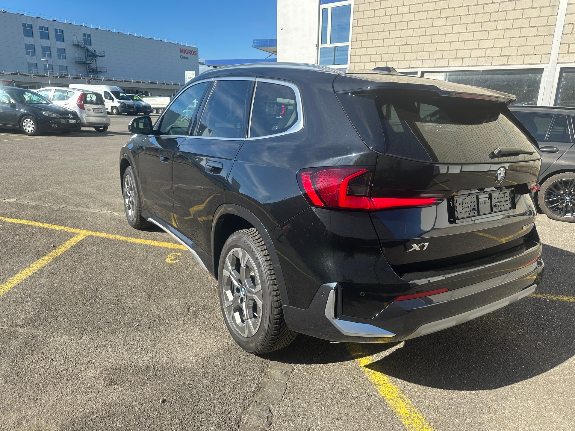 BMW X1 sDrive 18i-image-6
